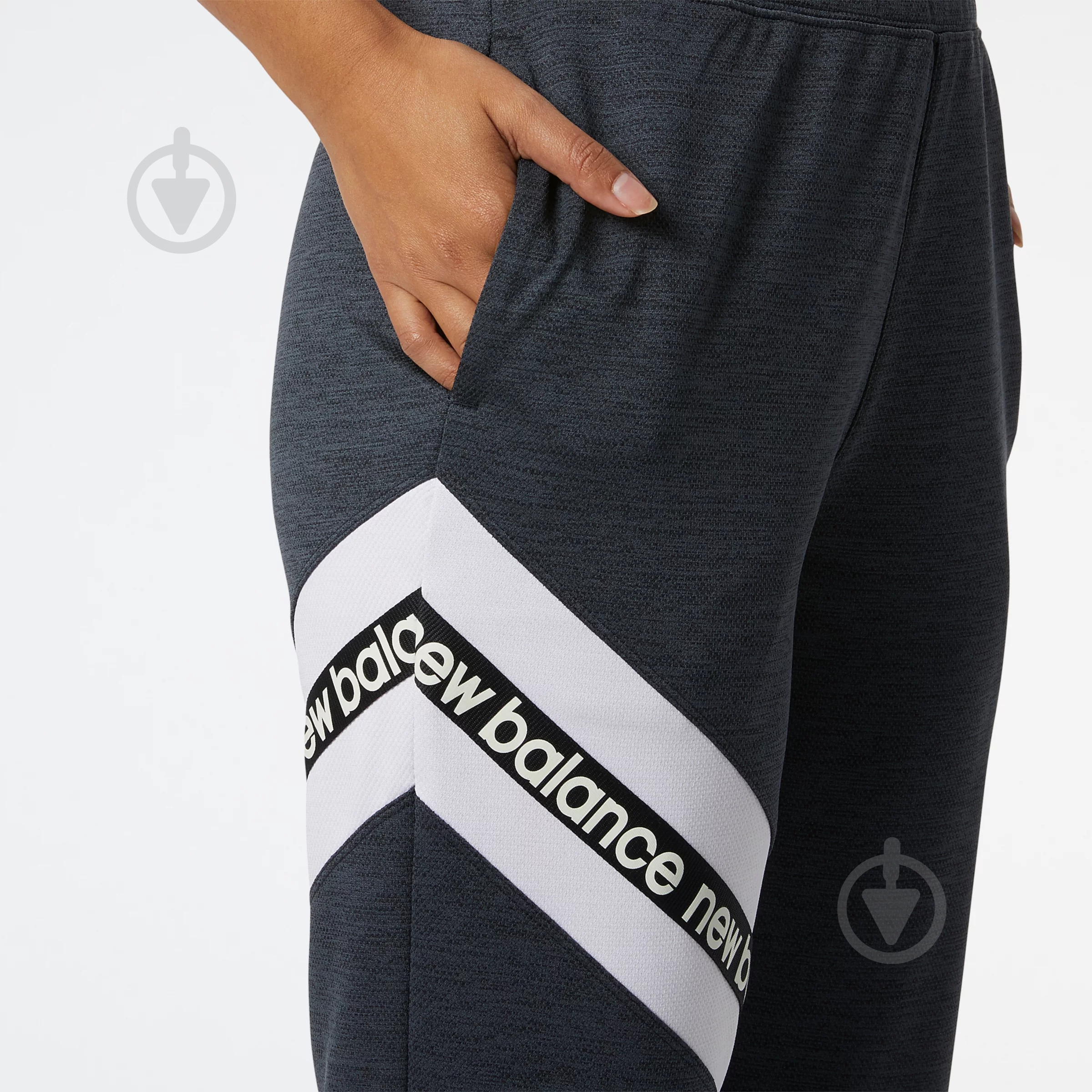 Брюки New Balance RELENTLESS TERRY WP21180BK р. XS черный - фото 4
