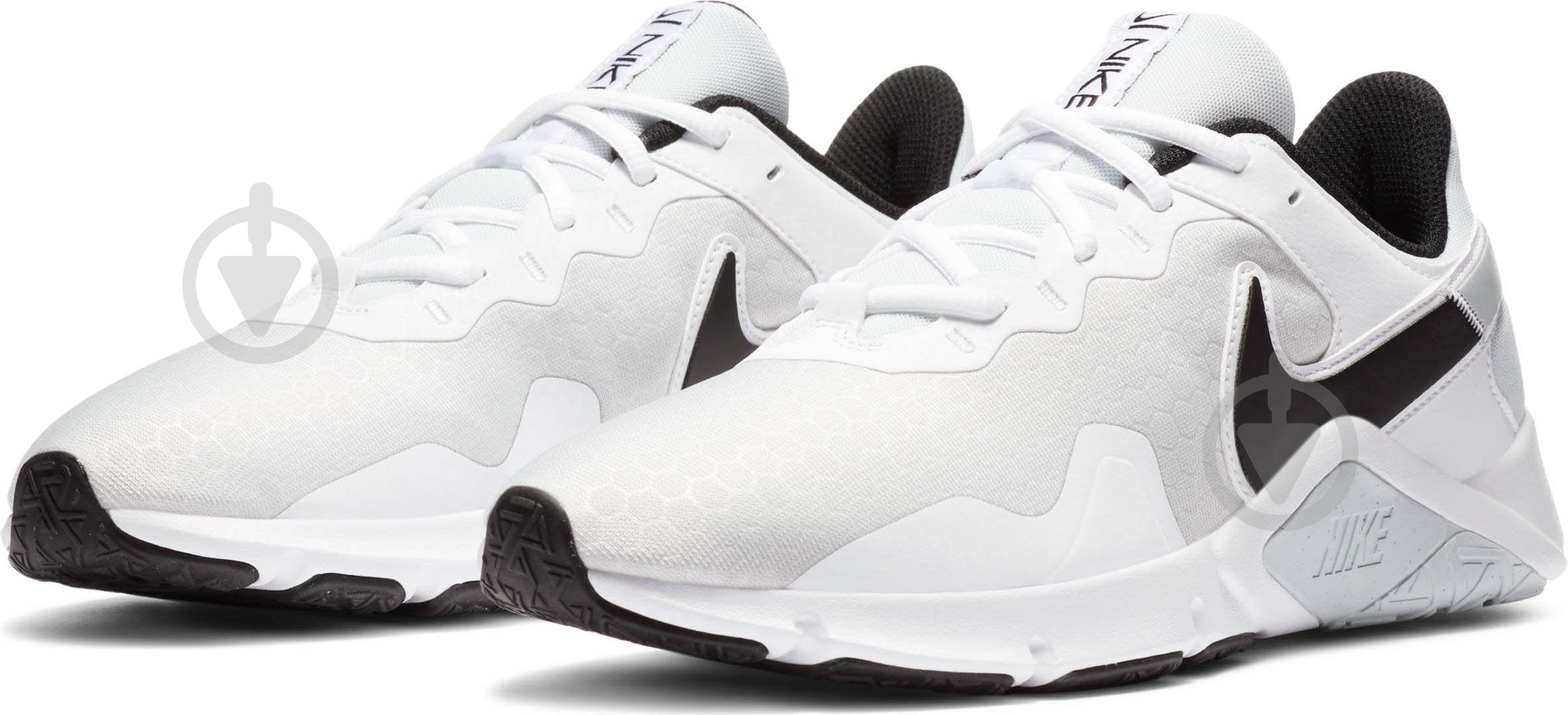 Кросівки чоловічі весняні Nike Legend Essential 2 CQ9356-002 р.42,5 білі - фото 1 Кросівки чоловічі весняні Nike Legend Essential 2 CQ9356-002 р.42,5 білі - фото 1