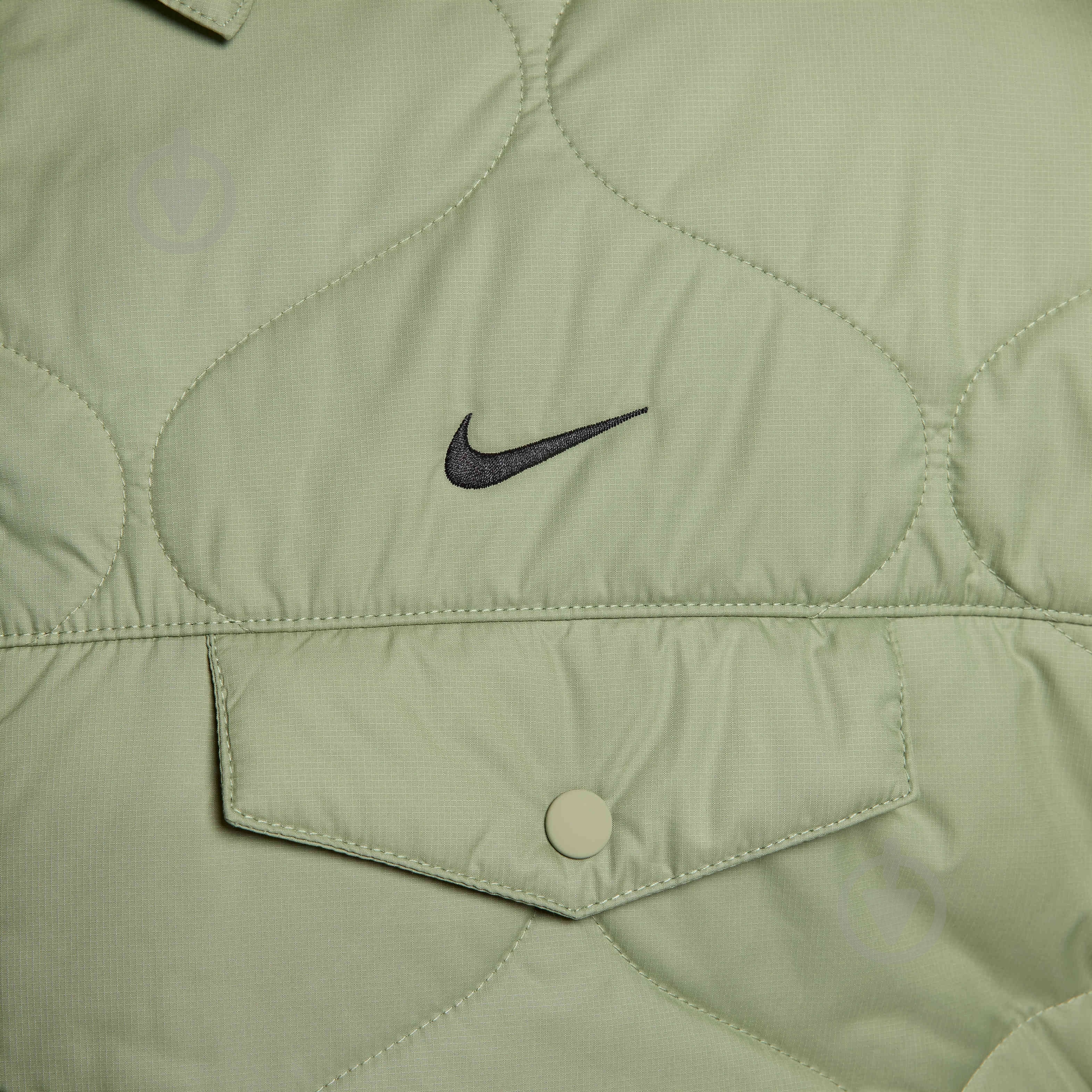 Куртка женская Nike FB8732-386 р.L зеленая - фото 5 Куртка женская Nike FB8732-386 р.L зеленая - фото 5