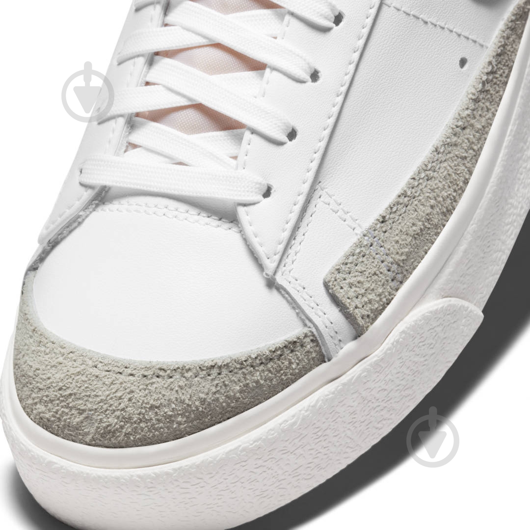 Кроссовки женские демисезонные Nike W BLAZER LOW PLATFORM DJ0292-101 р.40,5 белые - фото 9