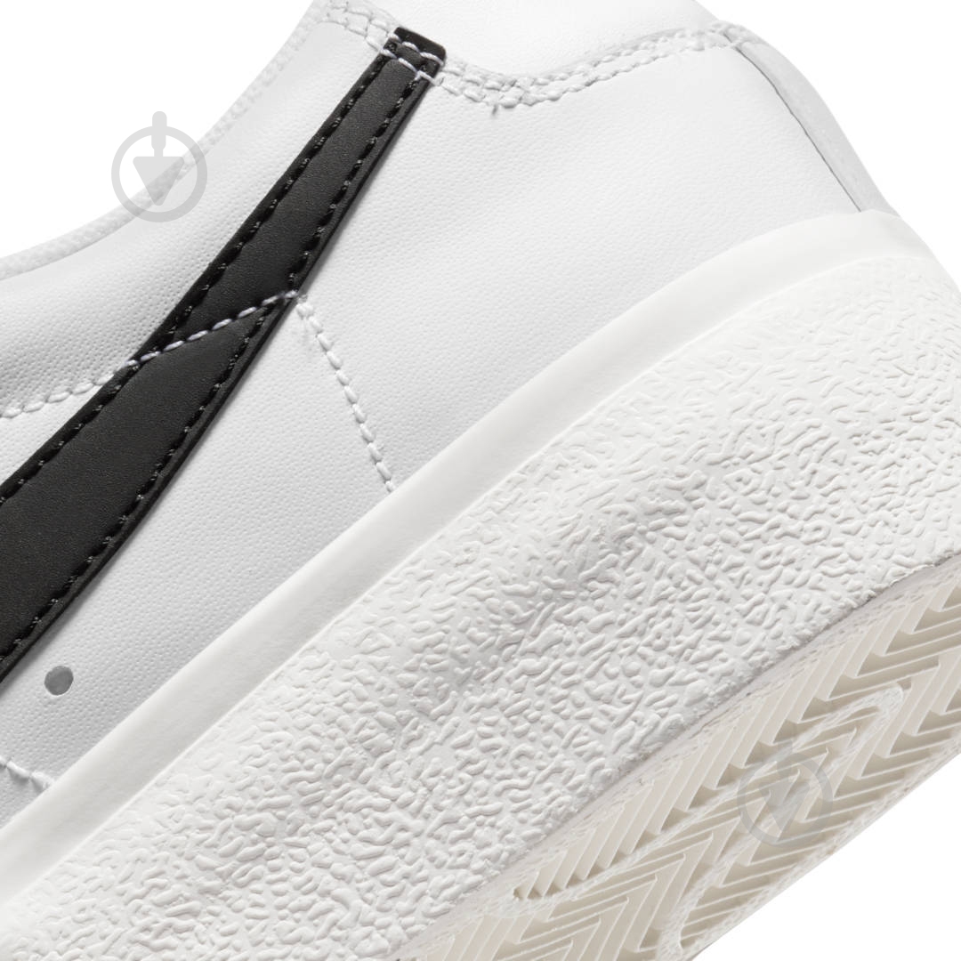 Кросівки жіночі демісезонні Nike W BLAZER LOW PLATFORM DJ0292-101 р.36,5 білі - фото 10
