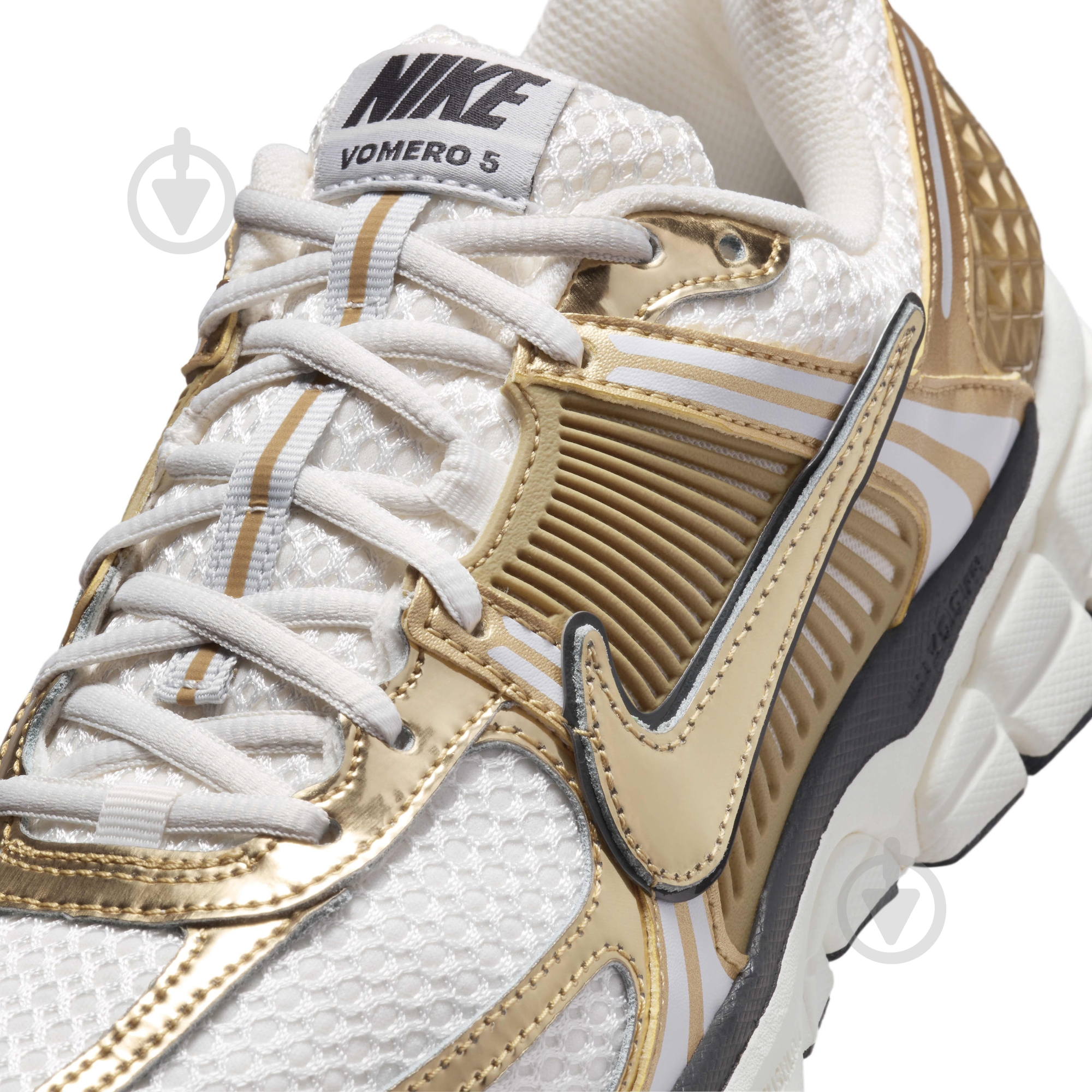 Кроссовки женские демисезонные Nike W ZOOM VOMERO 5 GLD HF7723-001 р.37,5 бело-золотые - фото 6 Кроссовки женские демисезонные Nike W ZOOM VOMERO 5 GLD HF7723-001 р.37,5 бело-золотые - фото 6