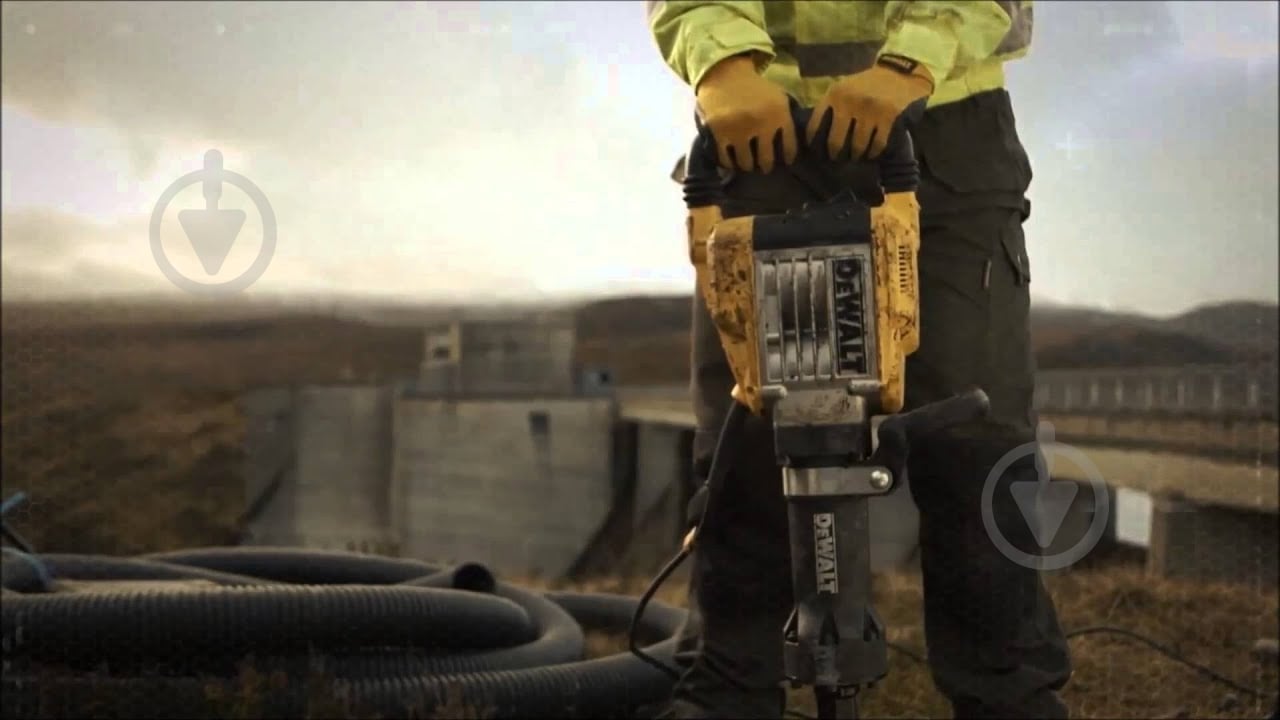 Отбойный молоток DeWalt D25902K - фото 3