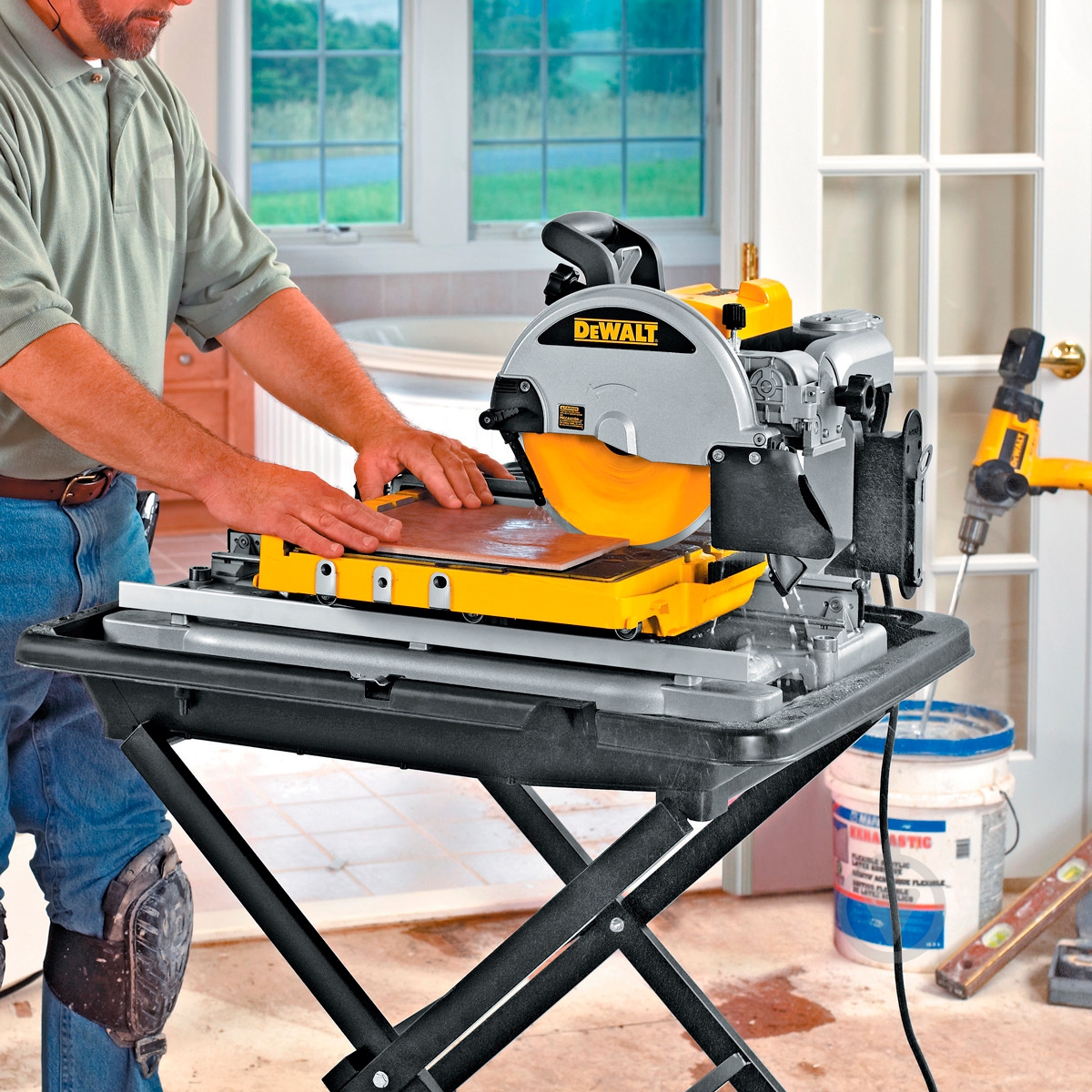 Плиткорез электрический DeWalt D24000 - фото 23