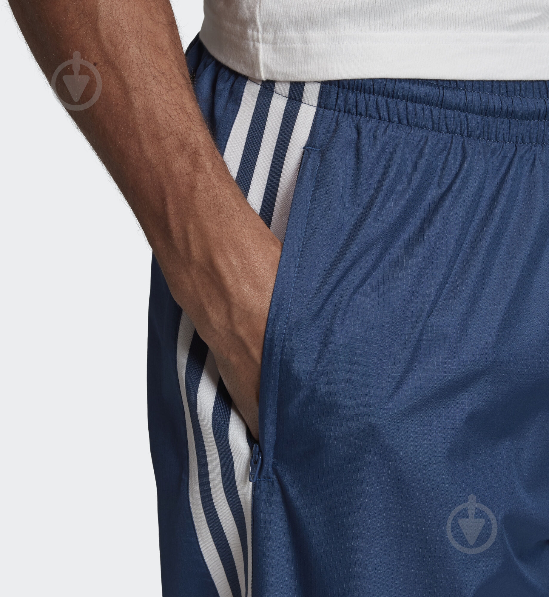Брюки Adidas RIPSTOP TP FM9885 р. XL синий - фото 7
