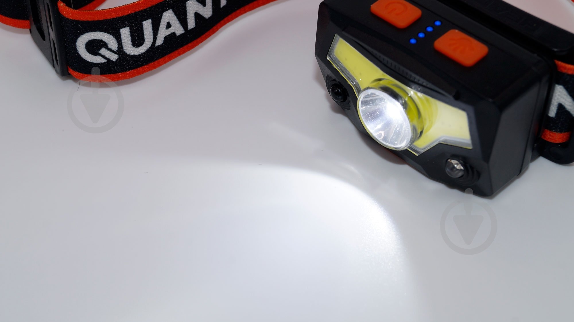 Ліхтар налобний Quantum QM-FL4020 Master 5 Вт LED+COB акумуляторний із сенсором 300 Lm чорний QM-FL4020 - фото 6