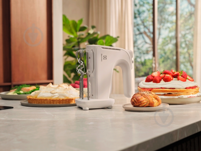 ВИТРИНА! Миксер Electrolux 300 Series EHM4W - фото 7