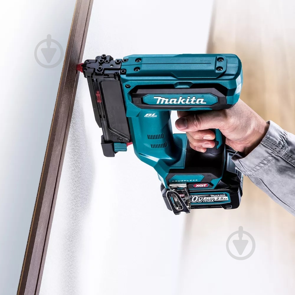 Степлер аккумуляторный Makita PT001GZ - фото 10