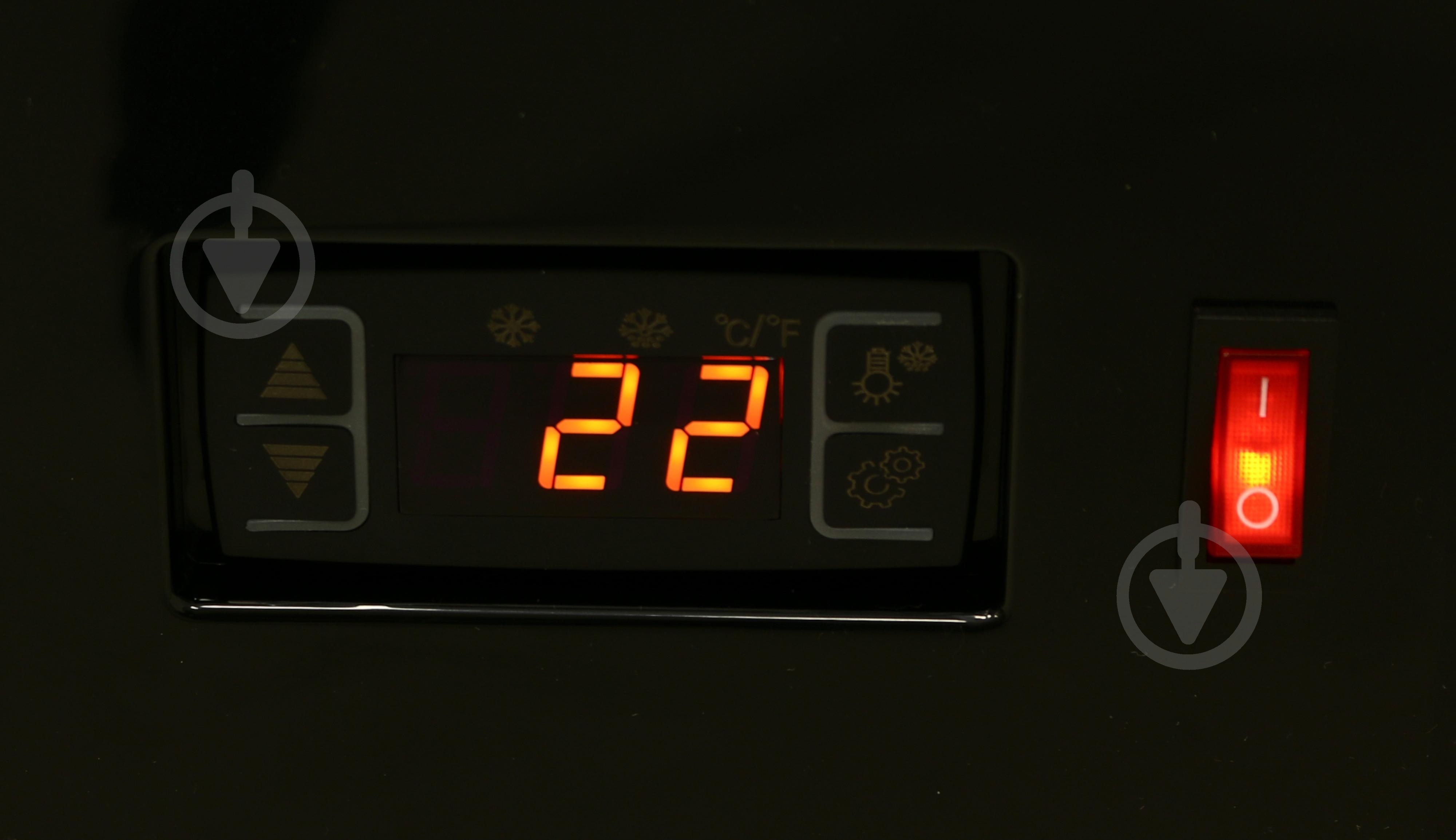 Витрина холодильная UFB XC-68L черная - фото 10