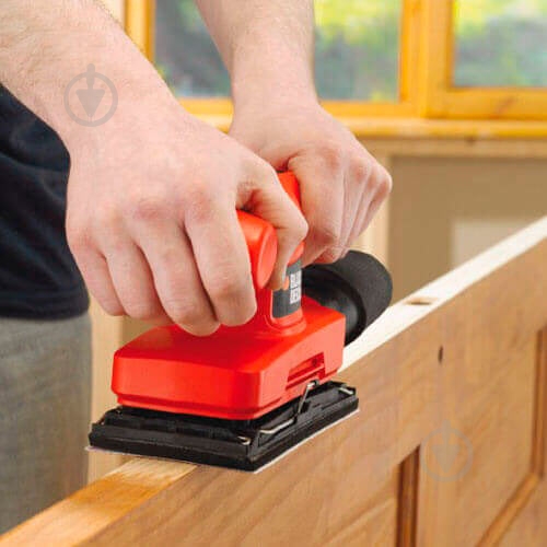 Вибрационная шлифмашина Black+Decker KA310 - фото 4