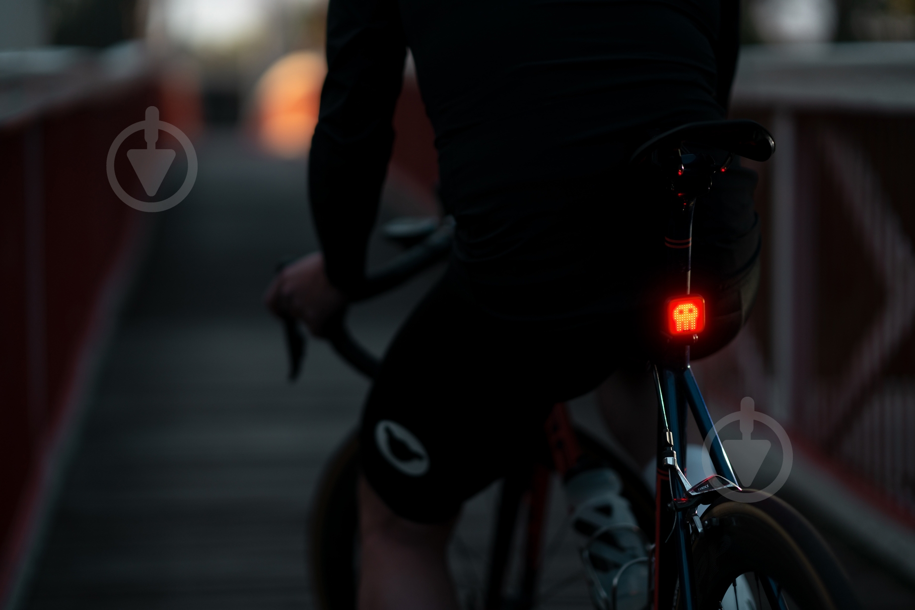 Ліхтар велосипедний KNOG Blinder Skull Array Front 200 Lumens - фото 7