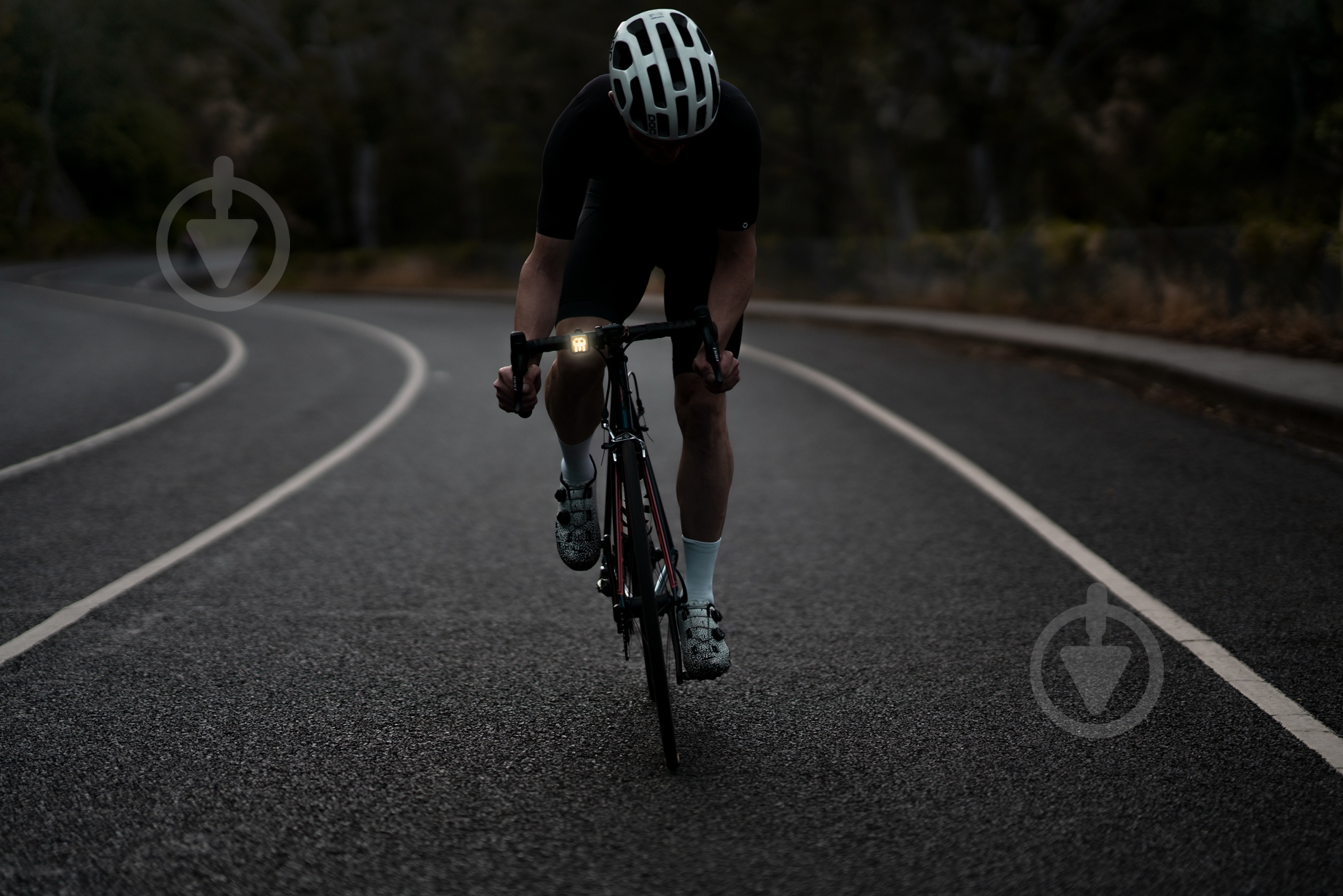 Ліхтар велосипедний KNOG Blinder Skull Array Front 200 Lumens - фото 8