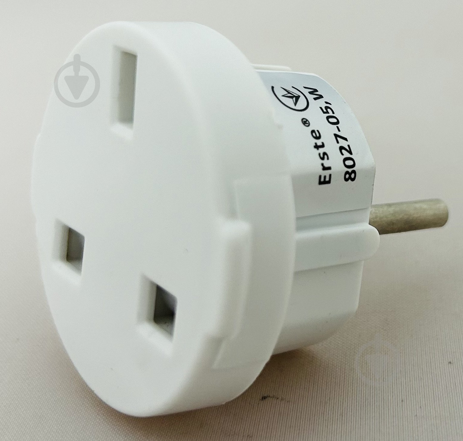 Адаптер Erste Тип G (английская) - Тип F (евро) с заземлением 1 гн. белый 8027-05,W - фото 1