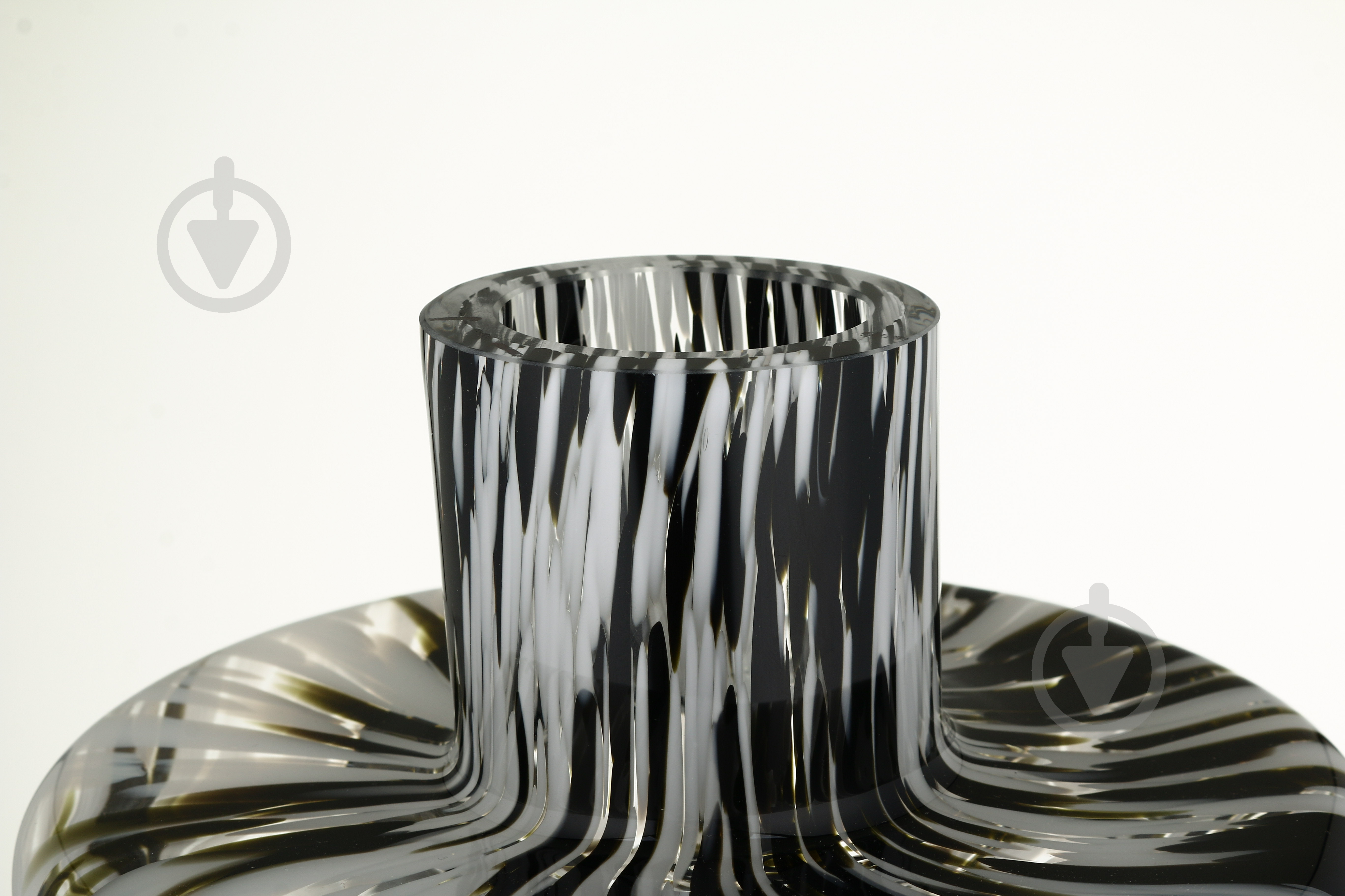 Ваза скляна Wrzesniak Glassworks Confetti Opal Black 27-1599B 39 см 27-1599B - фото 2