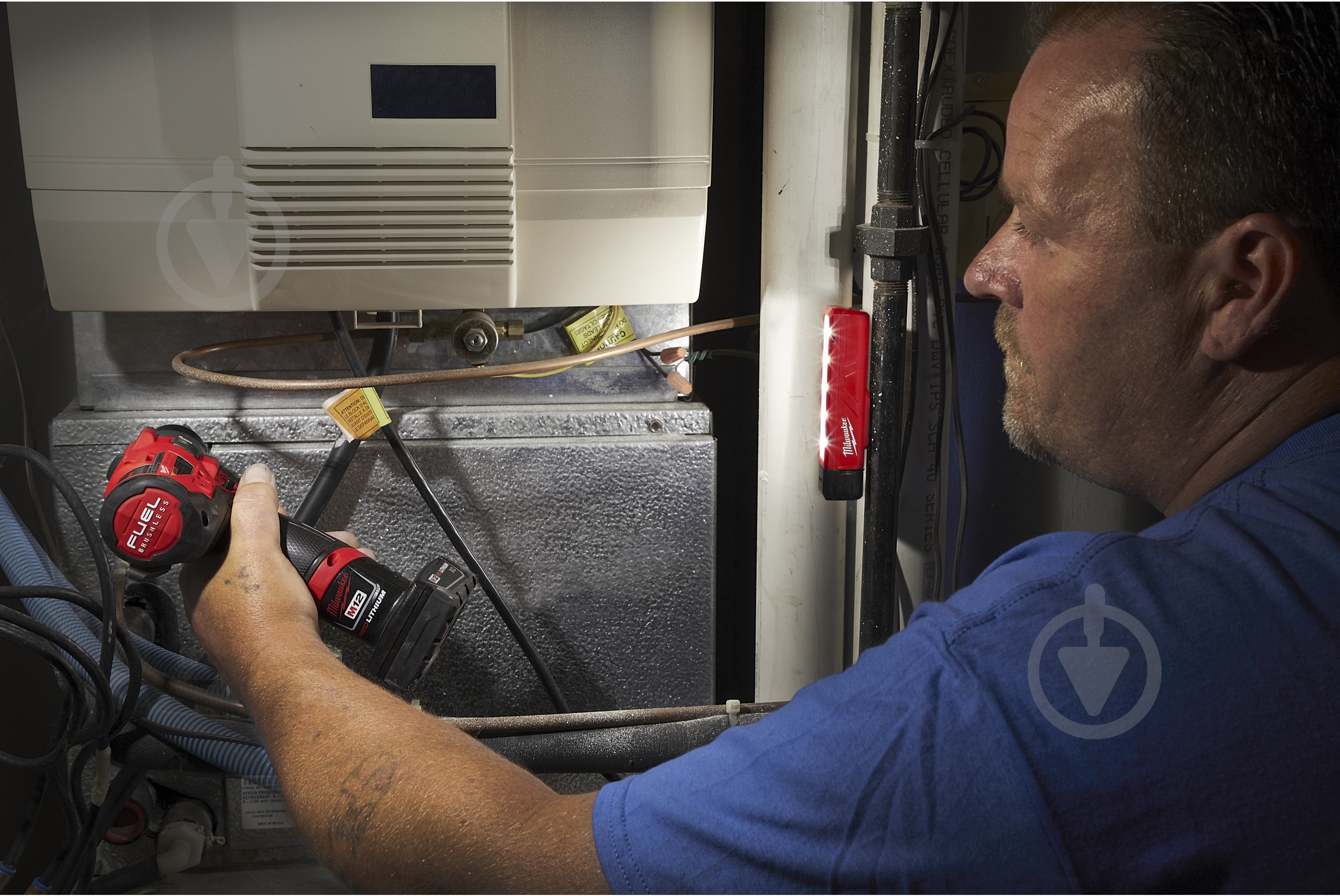 Фонарь Milwaukee FL-LED 4933464824 - фото 4