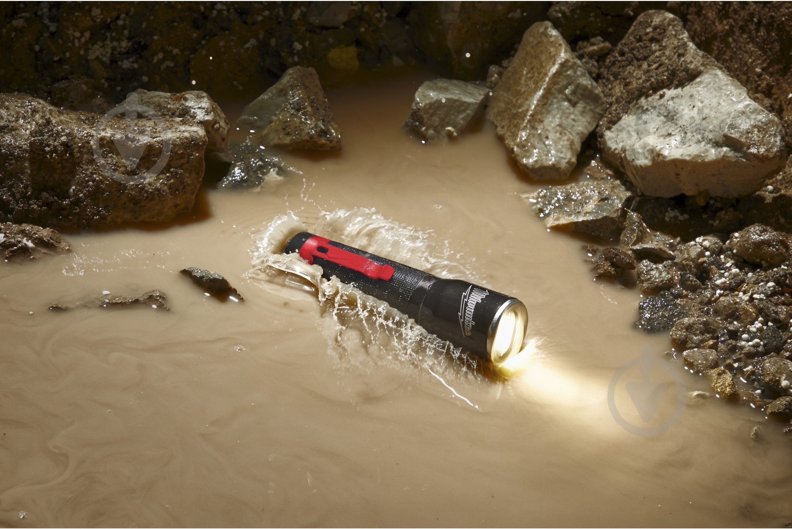 Фонарь Milwaukee ML-LED 4933464825 - фото 4