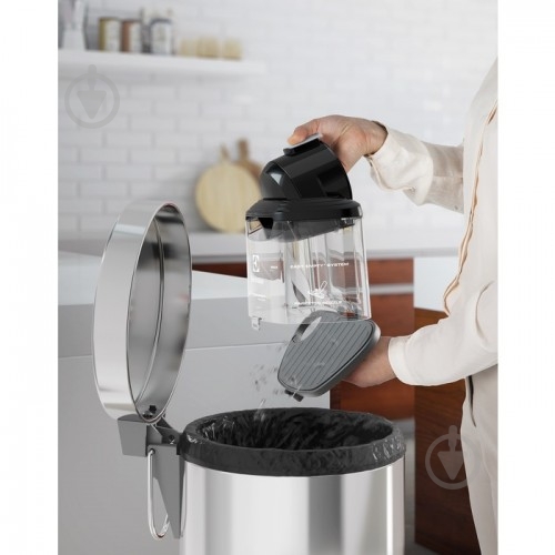 Пилосос Electrolux ESPC7GREEN black - фото 5