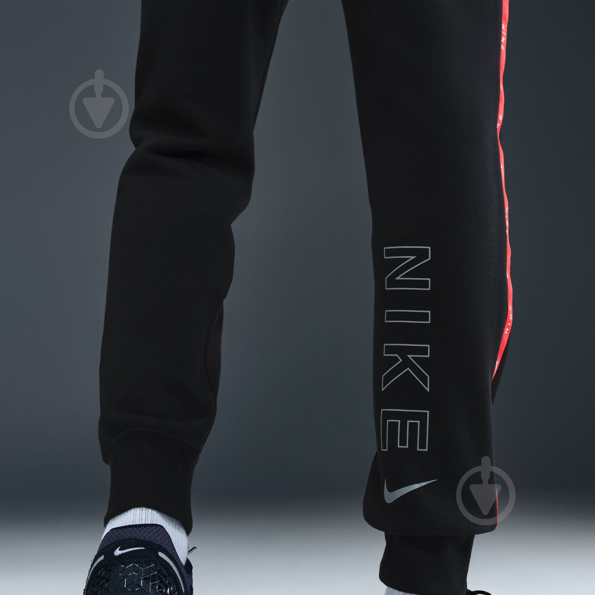 Шорти Nike M NSW CS JOGGER FLC BB IH4287-010 р. 2XL чорний - фото 9 Шорти Nike M NSW CS JOGGER FLC BB IH4287-010 р. 2XL чорний - фото 9
