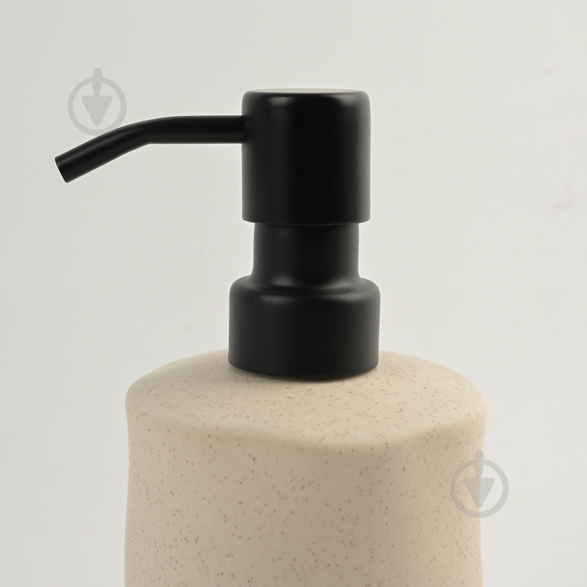 Дозатор для жидкого мыла MVM Porto BA-34 Beige/Black - фото 3