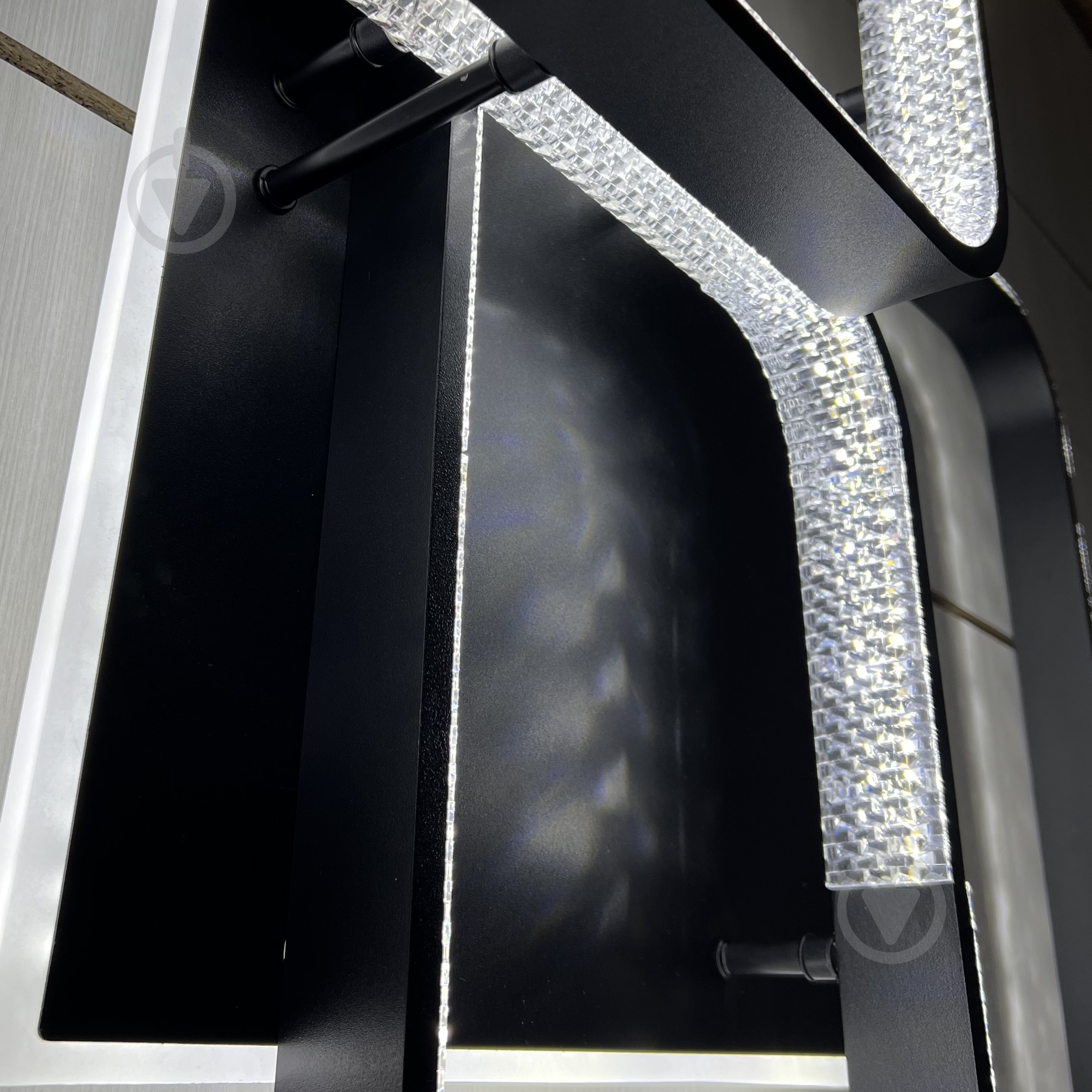 Люстра світлодіодна Luminaria 130 Вт LED-модуль чорний AKRILIKA SQUARE 130W 4S BLACK - фото 3 Люстра світлодіодна Luminaria 130 Вт LED-модуль чорний AKRILIKA SQUARE 130W 4S BLACK - фото 3