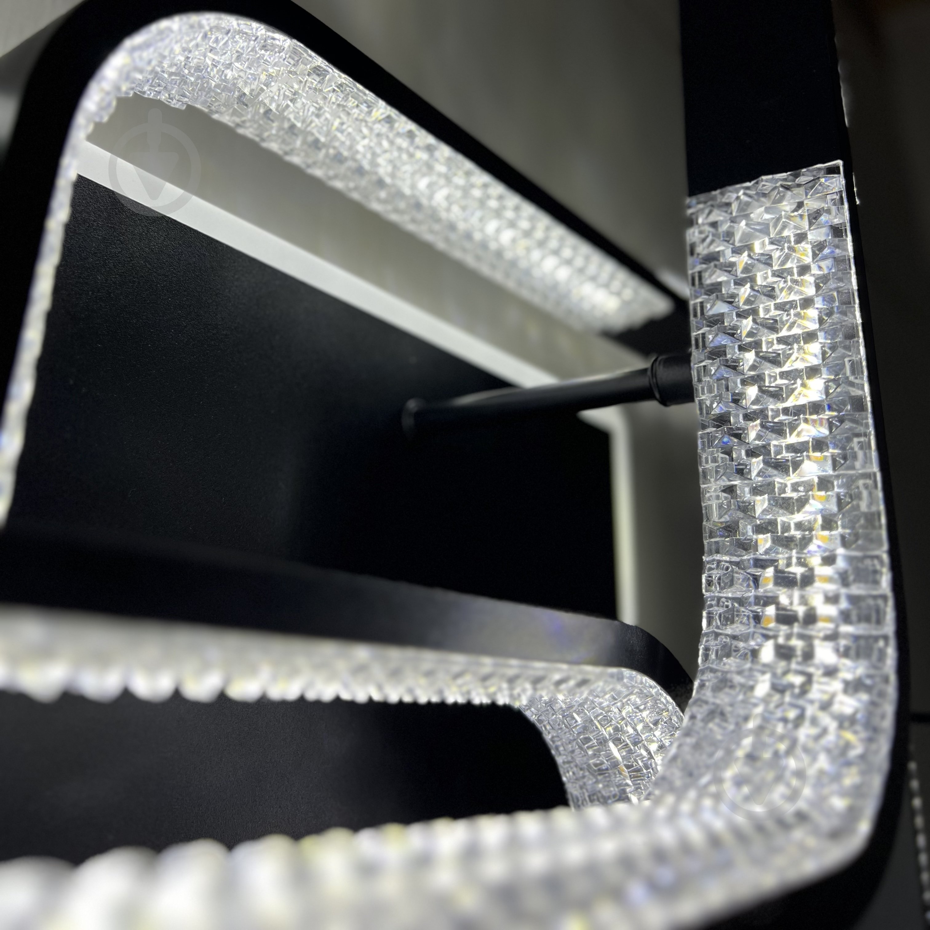 Люстра світлодіодна Luminaria 130 Вт LED-модуль чорний AKRILIKA SQUARE 130W 4S BLACK - фото 7 Люстра світлодіодна Luminaria 130 Вт LED-модуль чорний AKRILIKA SQUARE 130W 4S BLACK - фото 7