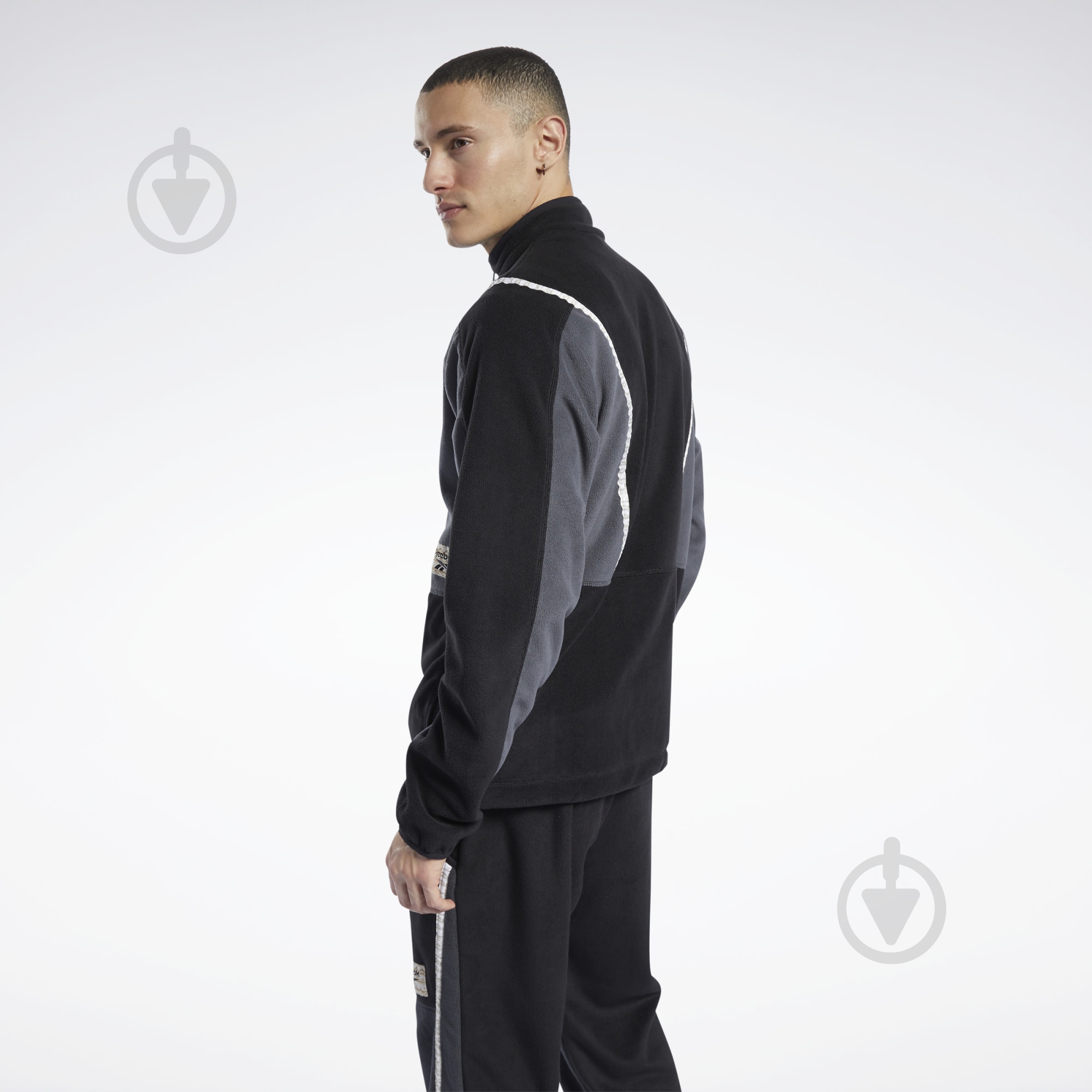 Джемпер Reebok CL GP WE TRACKTOP FT7182 р. M черный - фото 3