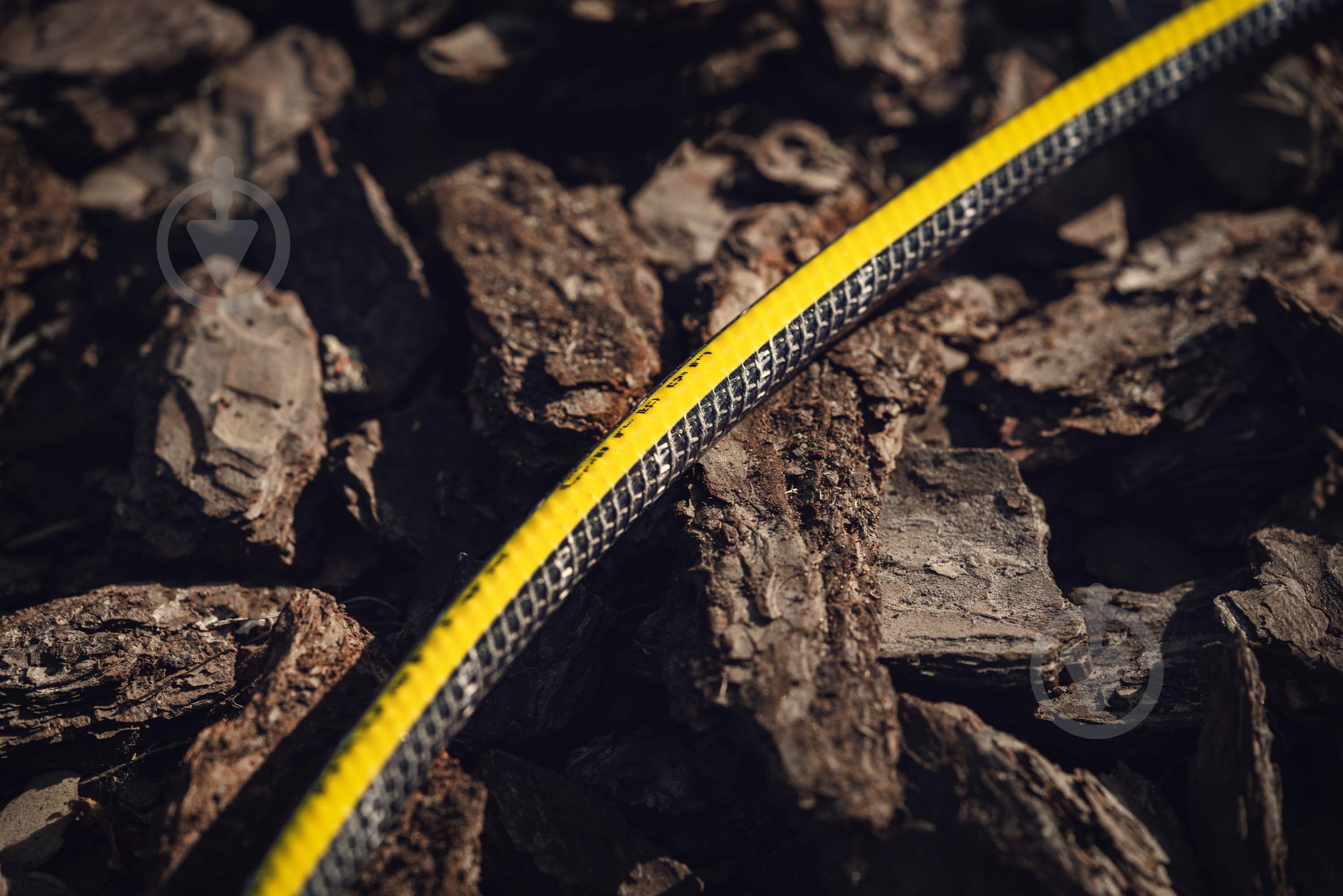 Садовый шланг 2E AquaFlex Carbon 3/4″ 50 м (2E-GHE34GE50) - фото 2 Садовый шланг 2E AquaFlex Carbon 3/4″ 50 м (2E-GHE34GE50) - фото 2