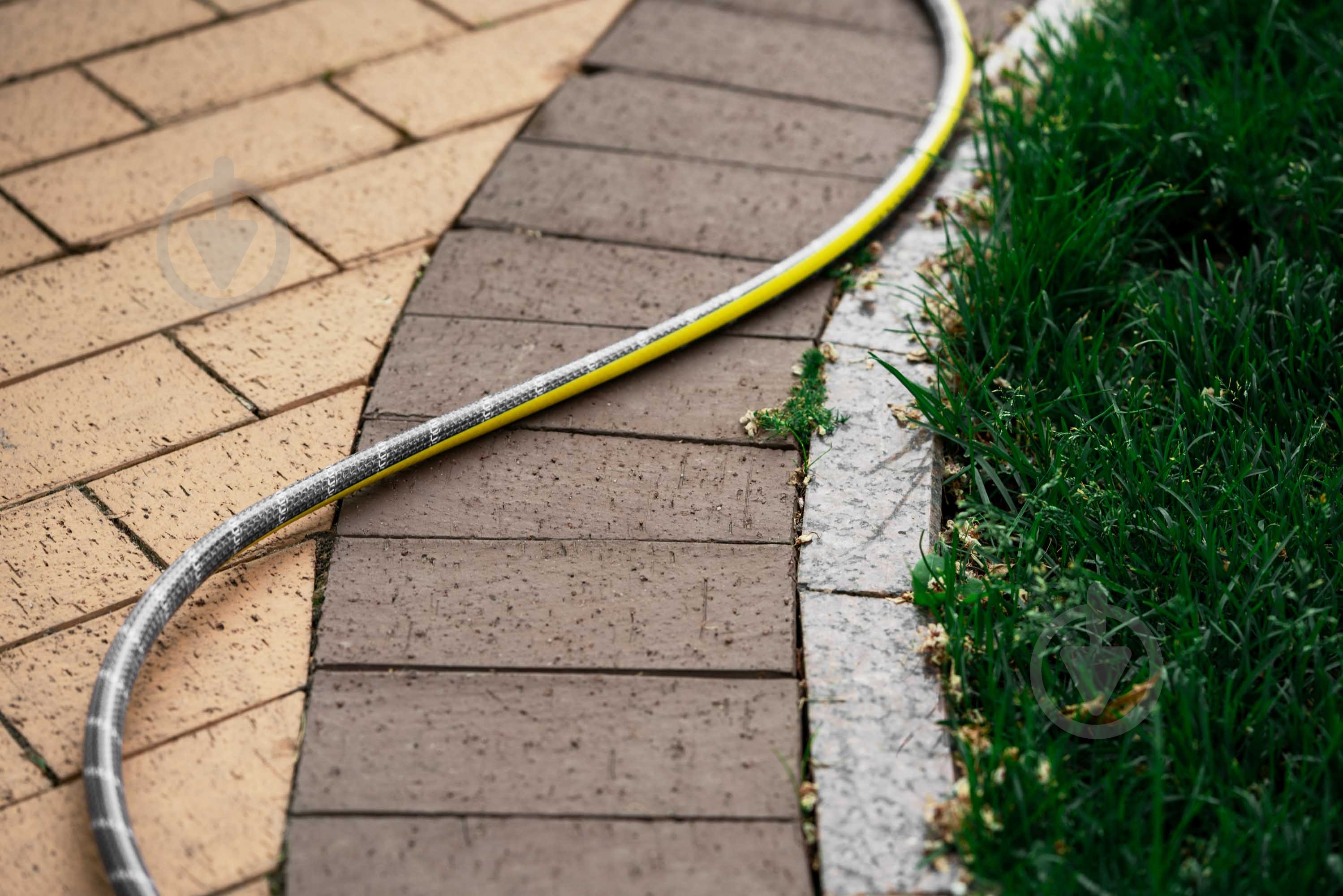 Садовый шланг 2E AquaFlex Carbon 3/4″ 50 м (2E-GHE34GE50) - фото 3 Садовый шланг 2E AquaFlex Carbon 3/4″ 50 м (2E-GHE34GE50) - фото 3