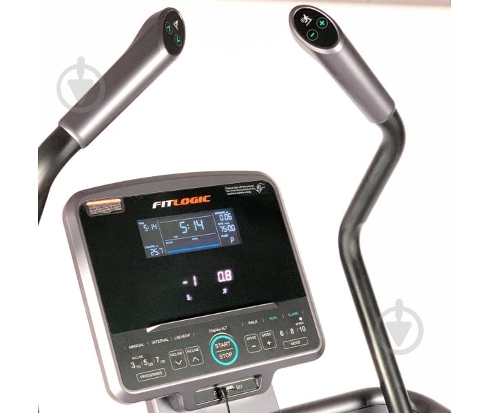Беговая дорожка FitLogic CM1802 - фото 5