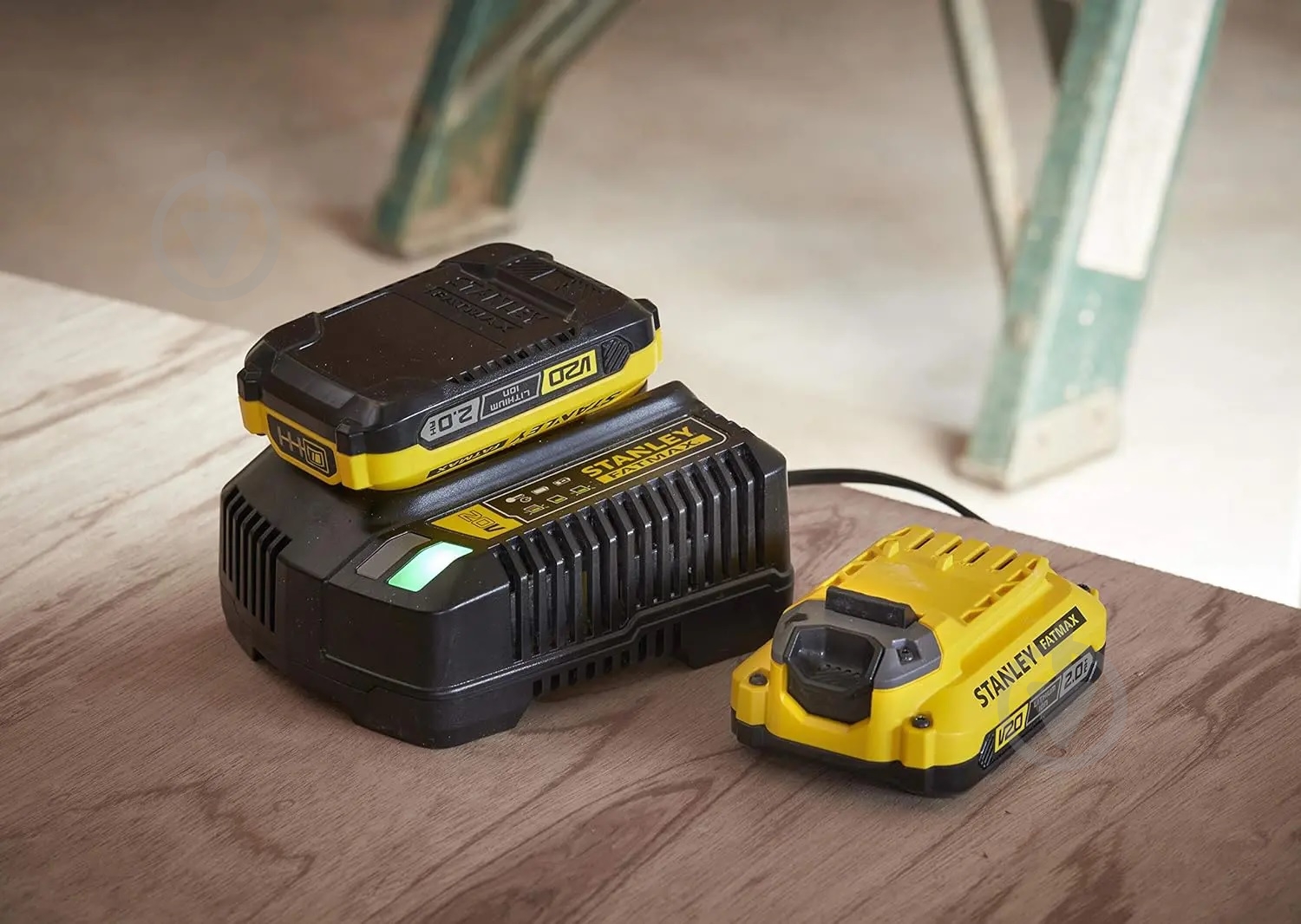 Шуруповерт ударный аккумуляторный Stanley SFMCD721D2K - фото 10 Шуруповерт ударный аккумуляторный Stanley SFMCD721D2K - фото 10