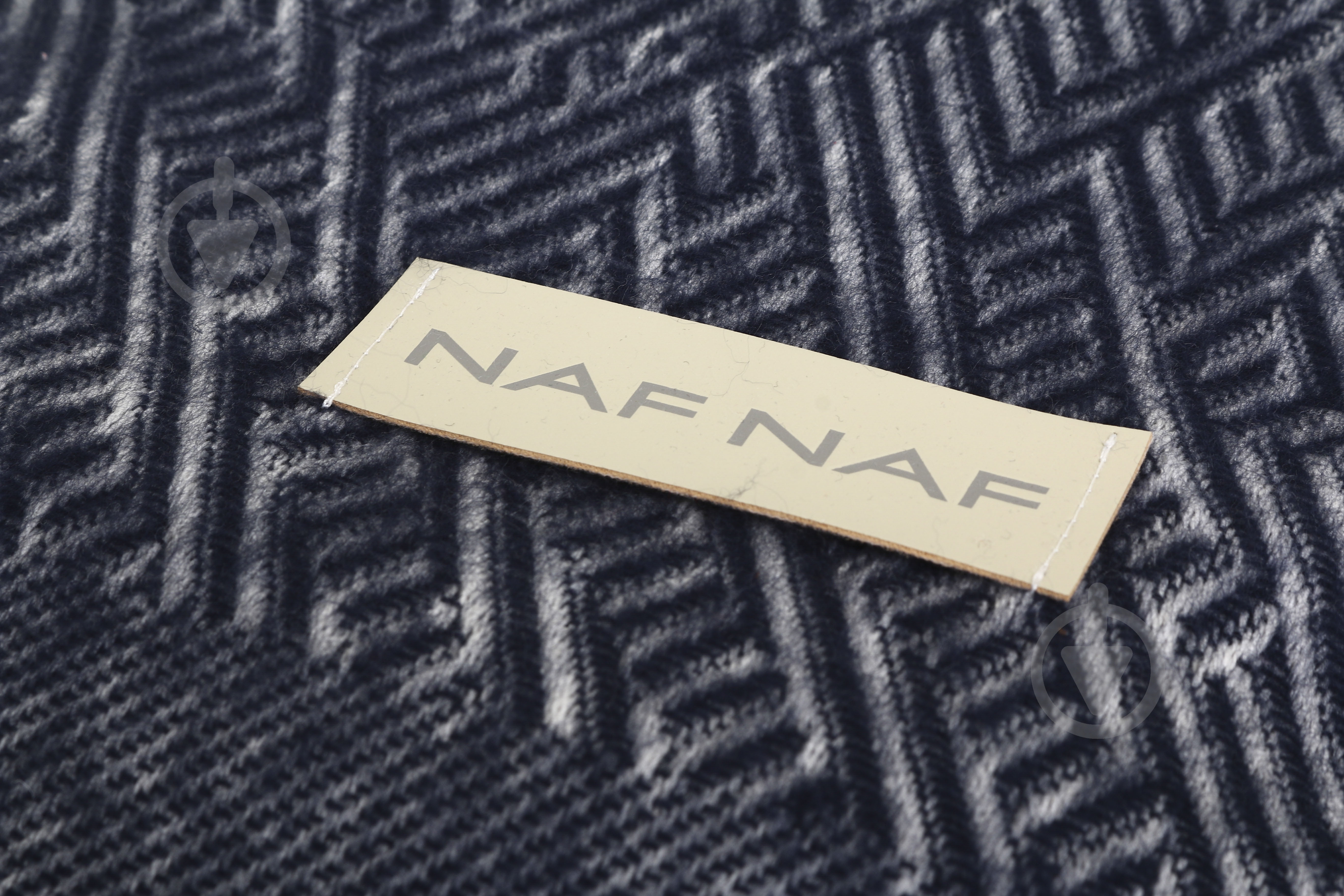 Плед Naf Naf Cisse 130x170 см серый Guy Laroche Paris - фото 3