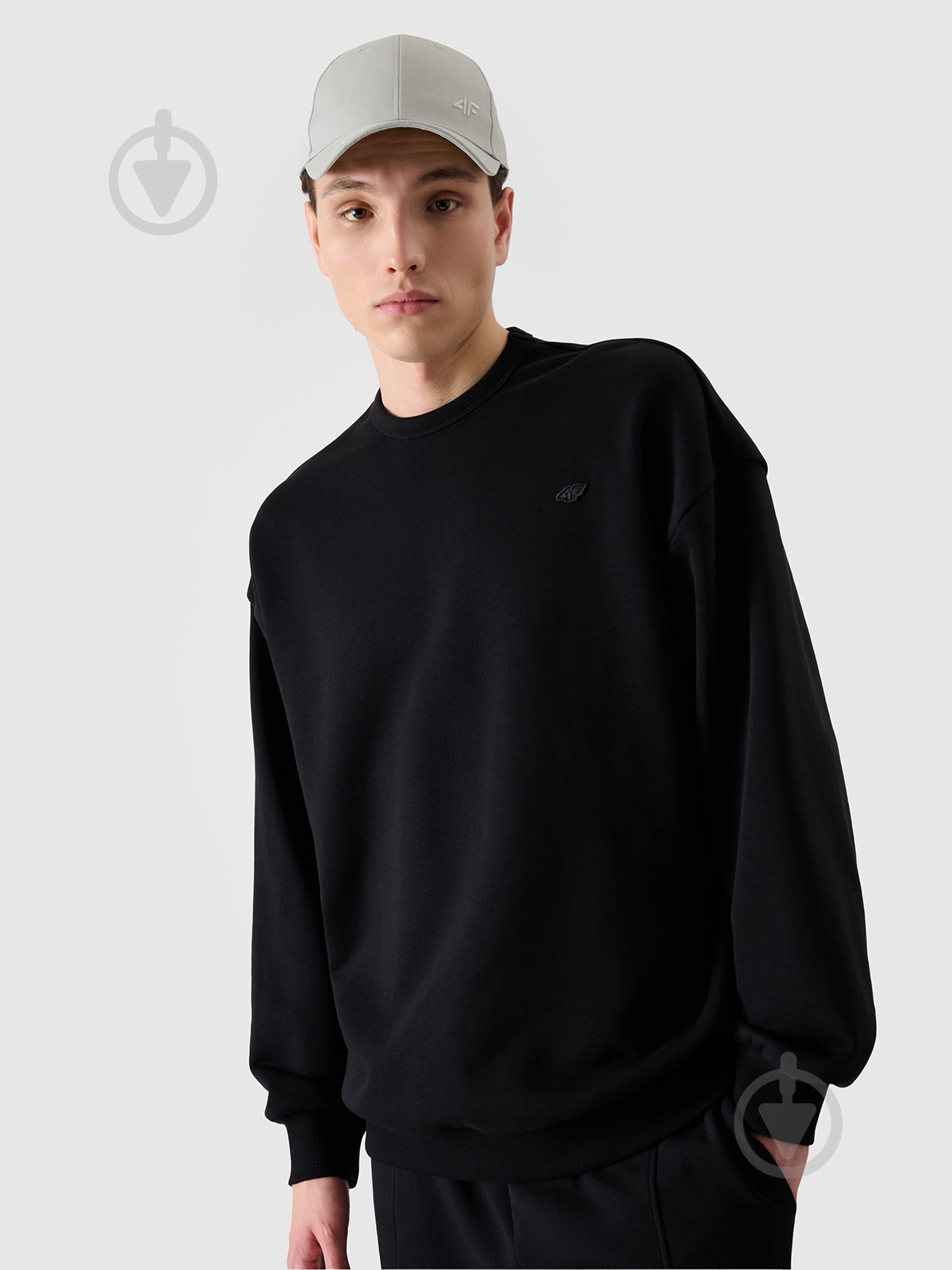 Світшот 4F SWEATSHIRT U1546 4FWSS25TSWSU1546-20S р.XL чорний - фото 2 Світшот 4F SWEATSHIRT U1546 4FWSS25TSWSU1546-20S р.XL чорний - фото 2