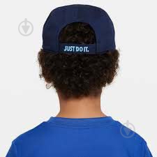 Кепка Nike MULTI PATCH CLUB CAP 8A3075-U90 4-7Y синий - фото 4 Кепка Nike MULTI PATCH CLUB CAP 8A3075-U90 4-7Y синий - фото 4