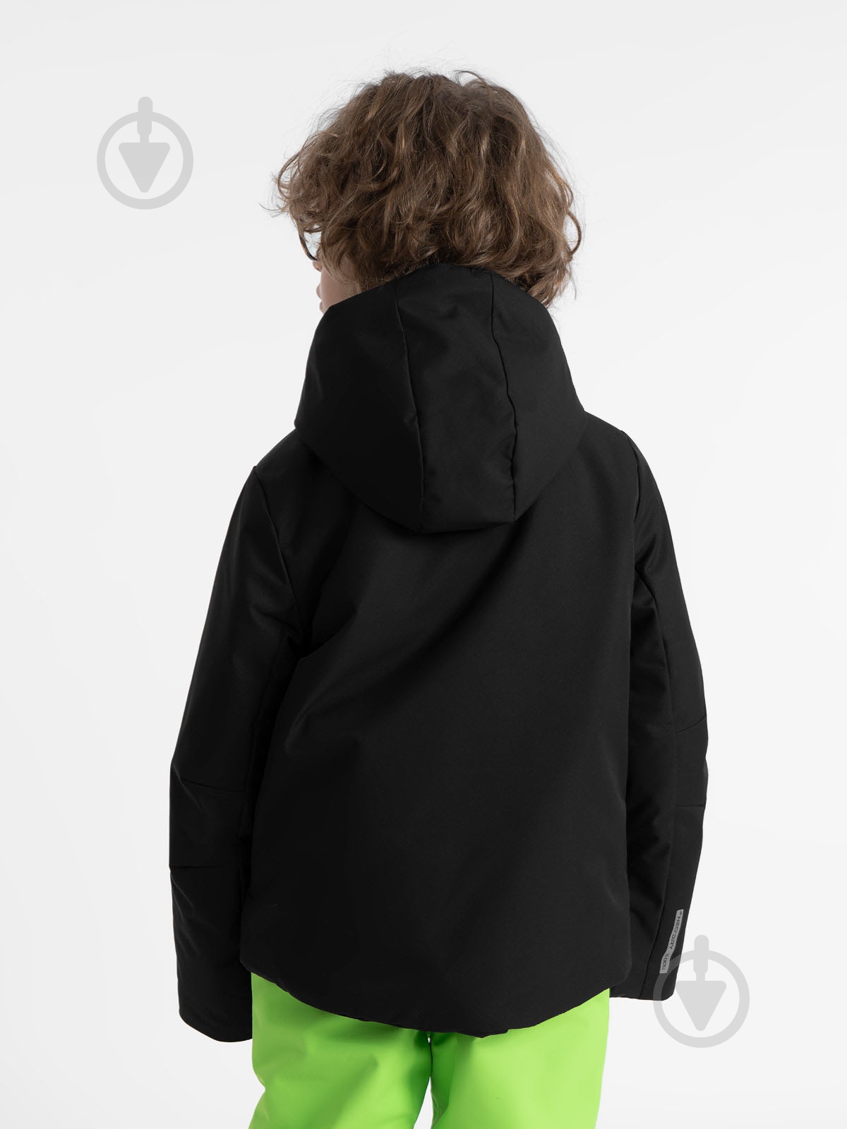 Куртка для мальчиков 4F TECHNICAL JACKET M297 4FJAW23TTJAM297-21S черная - фото 4 Куртка для мальчиков 4F TECHNICAL JACKET M297 4FJAW23TTJAM297-21S черная - фото 4