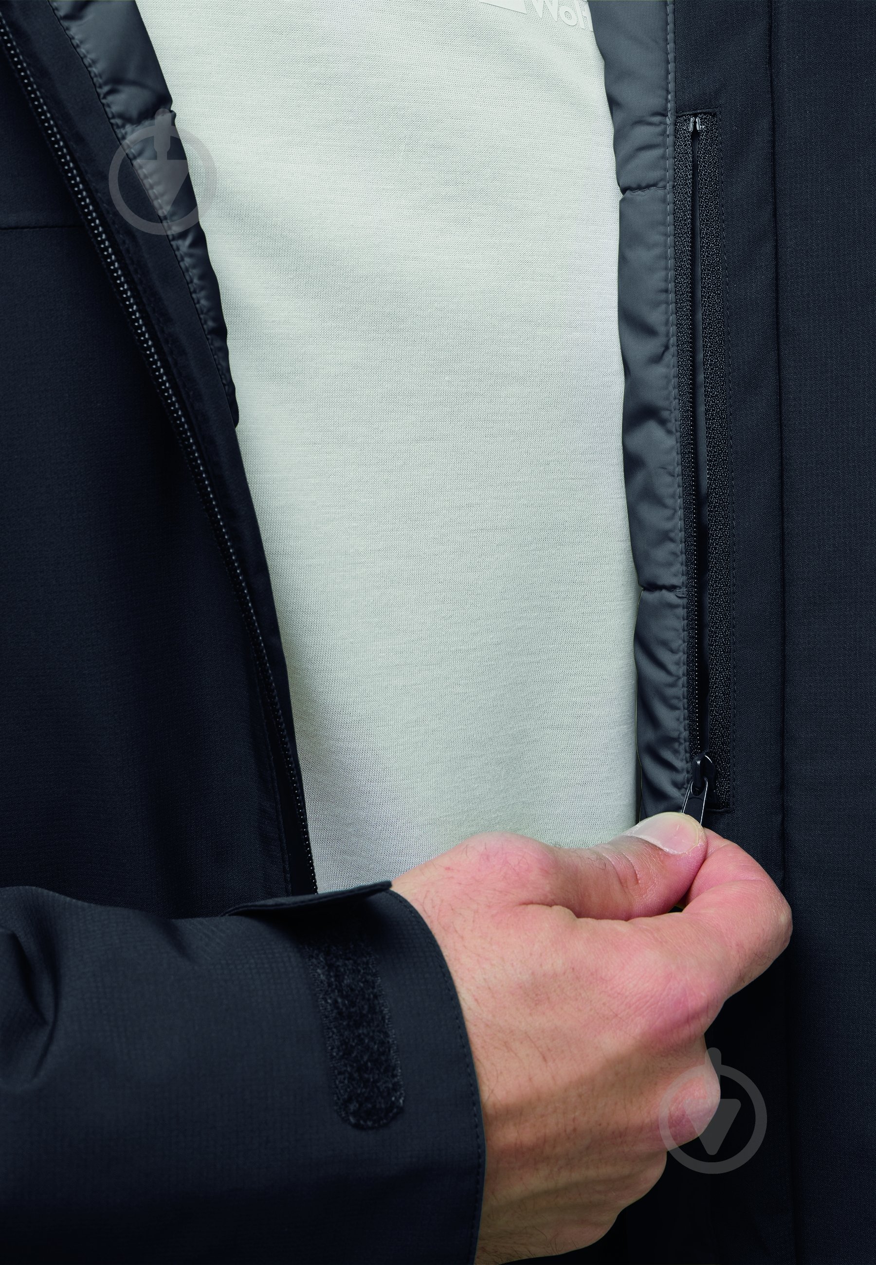 Куртка чоловіча демісезонна Jack Wolfskin WISPER INS JKT M A61870_6000 р.XL чорна - фото 3 Куртка чоловіча демісезонна Jack Wolfskin WISPER INS JKT M A61870_6000 р.XL чорна - фото 3