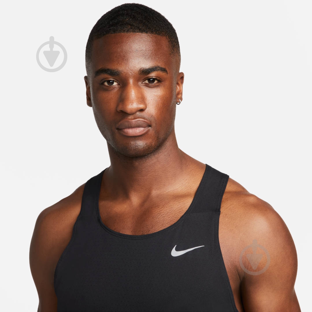Майка Nike DF FAST SINGLET DQ4732-010 р.S черный - фото 2