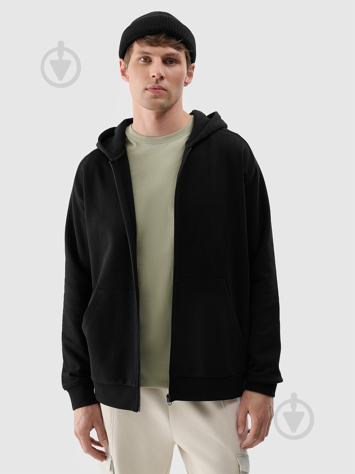 Джемпер 4F 4FWSS25TSWSM1584-20S р.S чорний - фото 1 Джемпер 4F 4FWSS25TSWSM1584-20S р.S чорний - фото 1