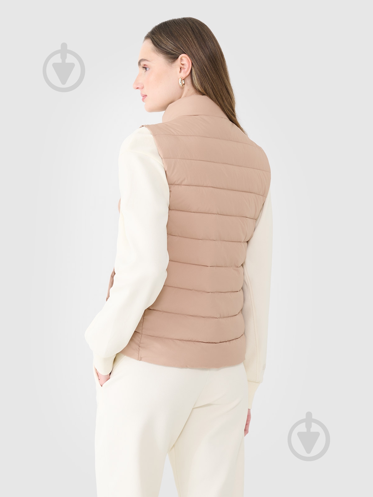 Жилет 4F VEST JACKET F181 4FWSS25TVJAF181-83S р.XL бежевий - фото 2 Жилет 4F VEST JACKET F181 4FWSS25TVJAF181-83S р.XL бежевий - фото 2