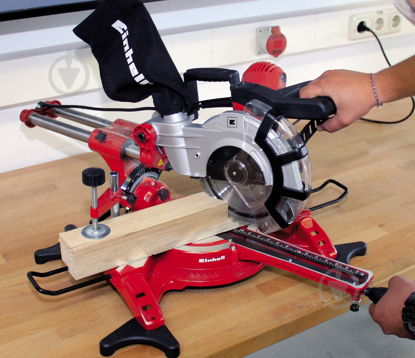 Пила торцовочная Einhell TC-SM 2131 Dual - фото 4 Пила торцовочная Einhell TC-SM 2131 Dual - фото 4