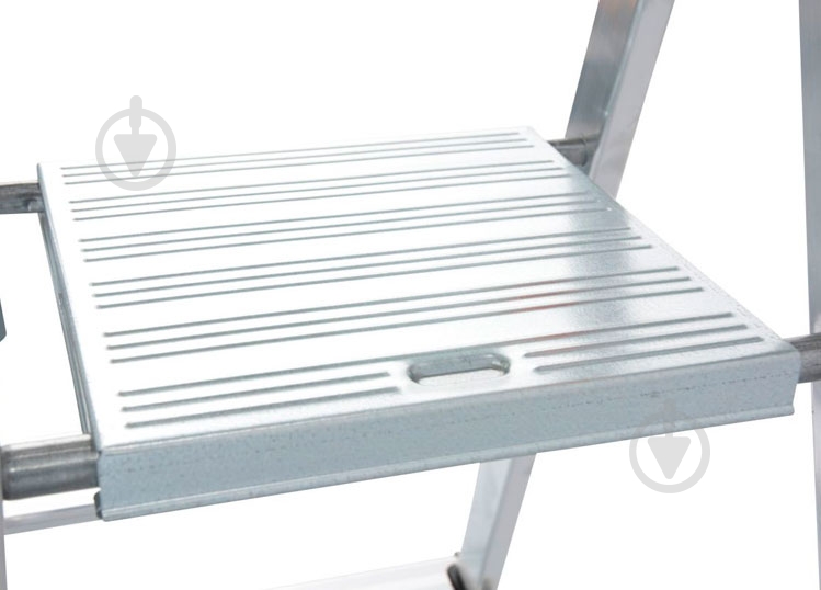 Лестница-стремянка Krause Solidy 7 (126252) c органайзером - фото 3 Лестница-стремянка Krause Solidy 7 (126252) c органайзером - фото 3