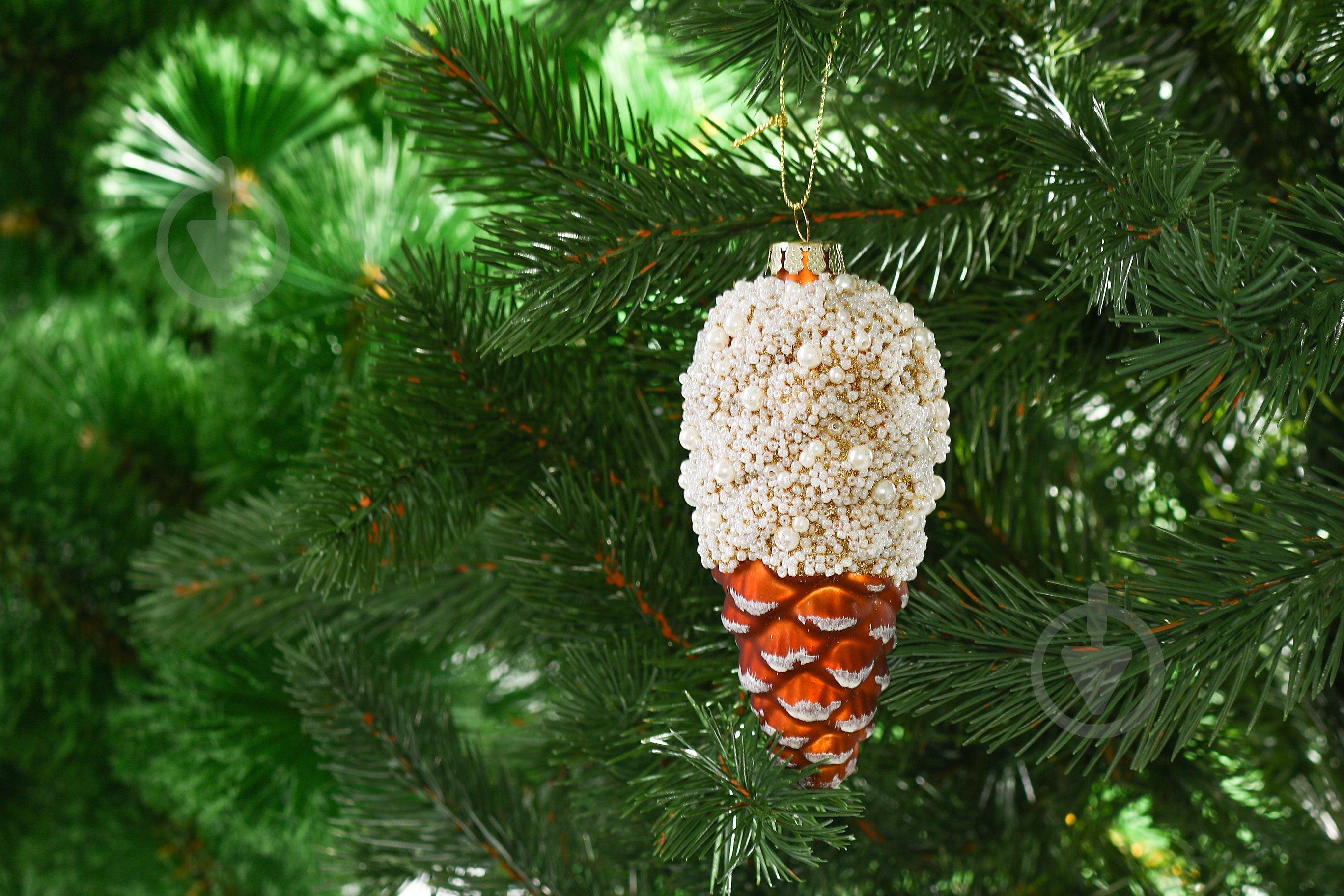 Елочная игрушка Шишка с бусинками коричневая 15 см - фото 2