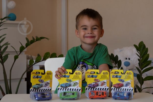 Машинка-трансформер Flip Cars 2 в 1 Спорткари, Вогняний спорткар і Потужний спорткар EU463875B-01 - фото 7