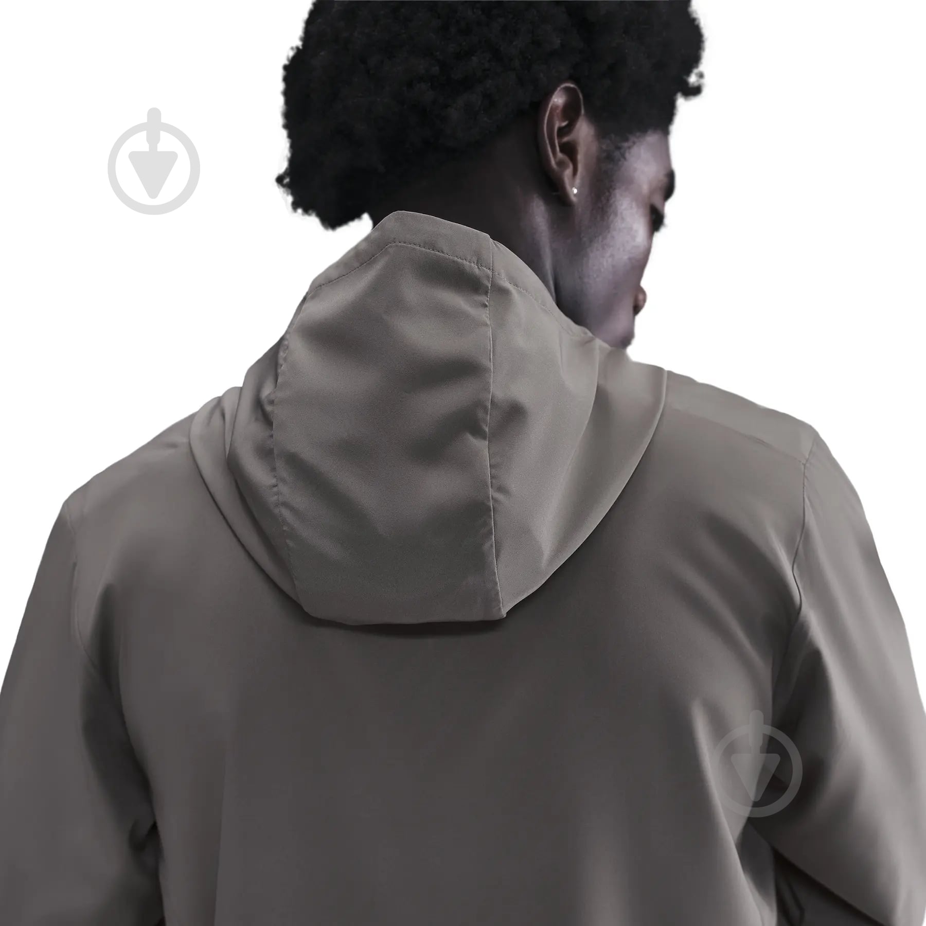 Вітрівка чоловіча Nike Nike Form FB7482-289 р.2XL коричнева - фото 5 Вітрівка чоловіча Nike Nike Form FB7482-289 р.2XL коричнева - фото 5