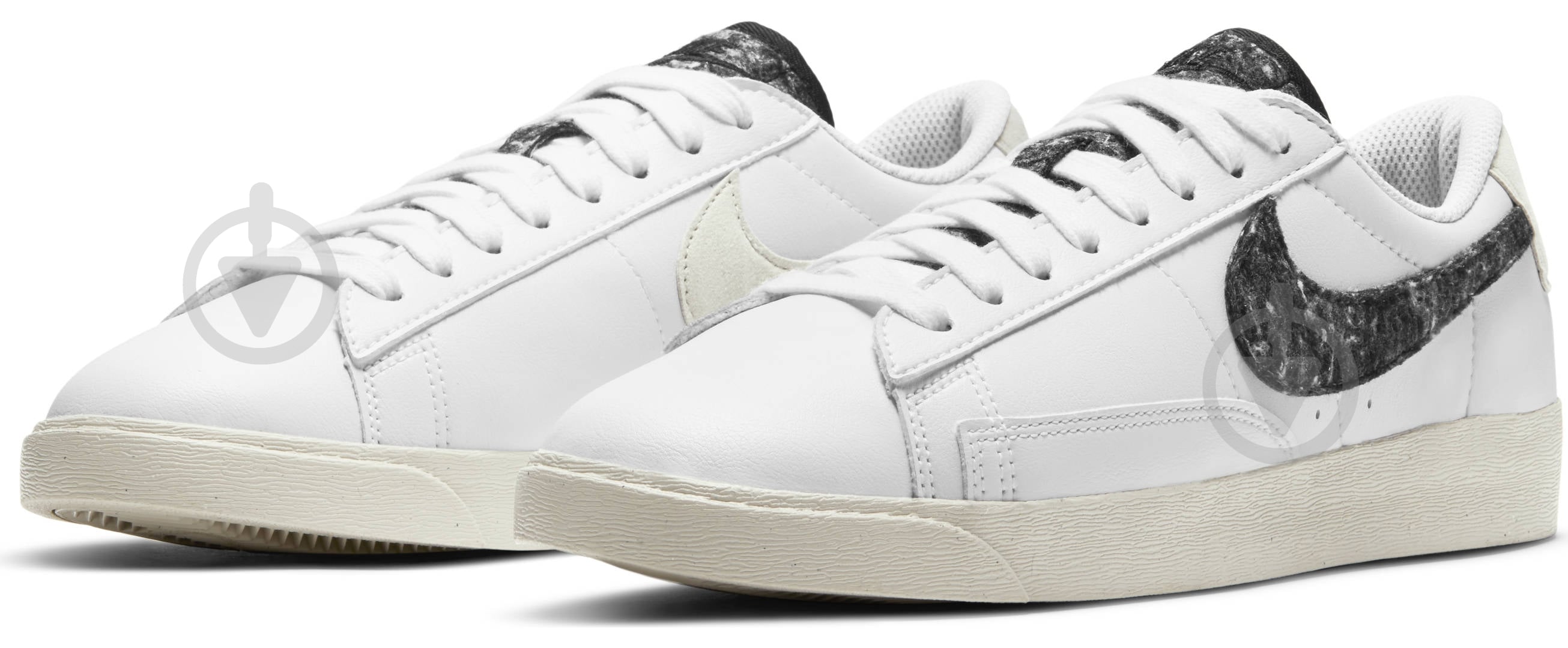 Кроссовки женские демисезонные Nike Blazer Low SE DA4934-100 р.40,5 белые - фото 1 Кроссовки женские демисезонные Nike Blazer Low SE DA4934-100 р.40,5 белые - фото 1
