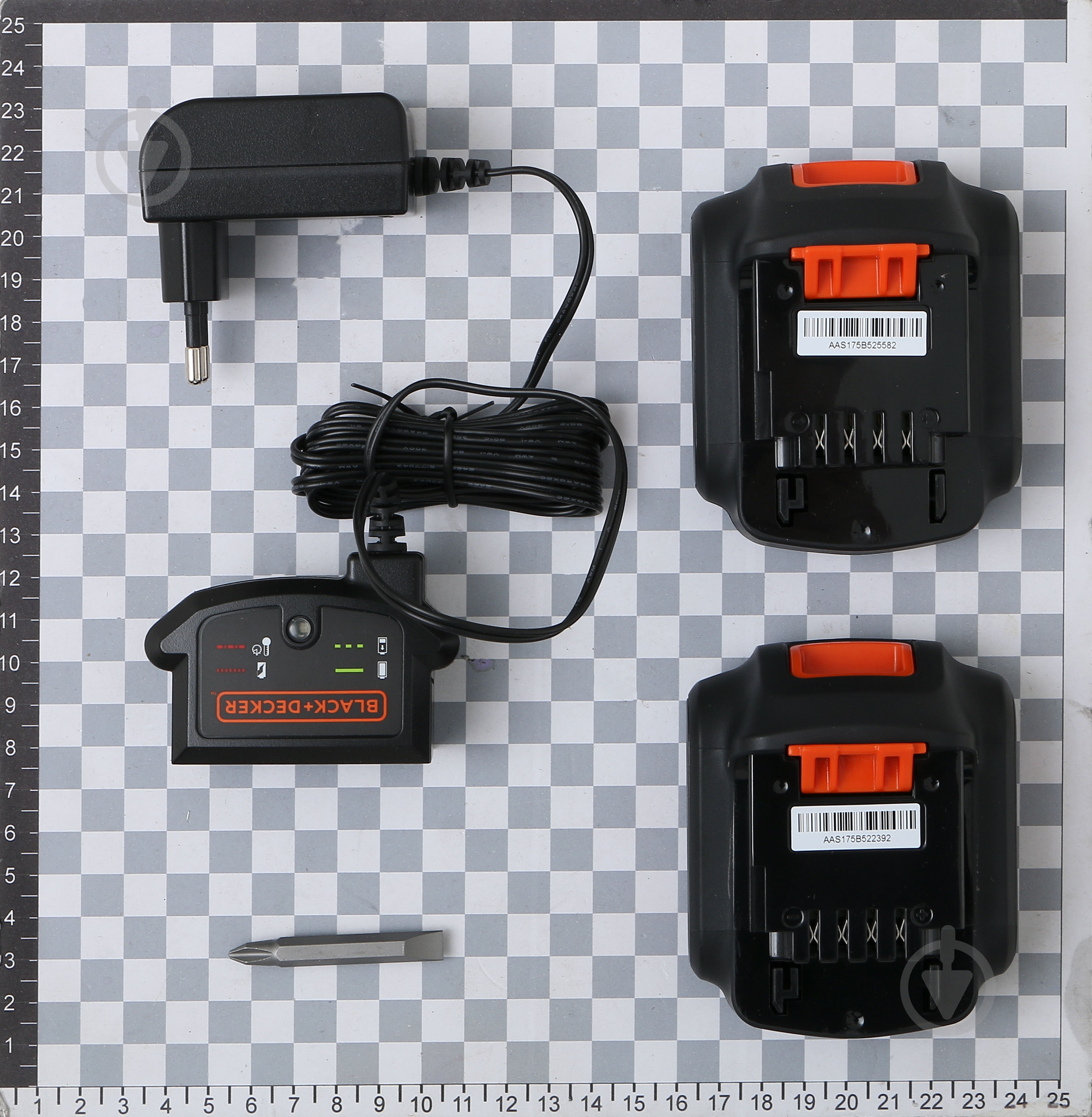 Шуруповерт аккумуляторный Black+Decker BDCDD12B_A - фото 5