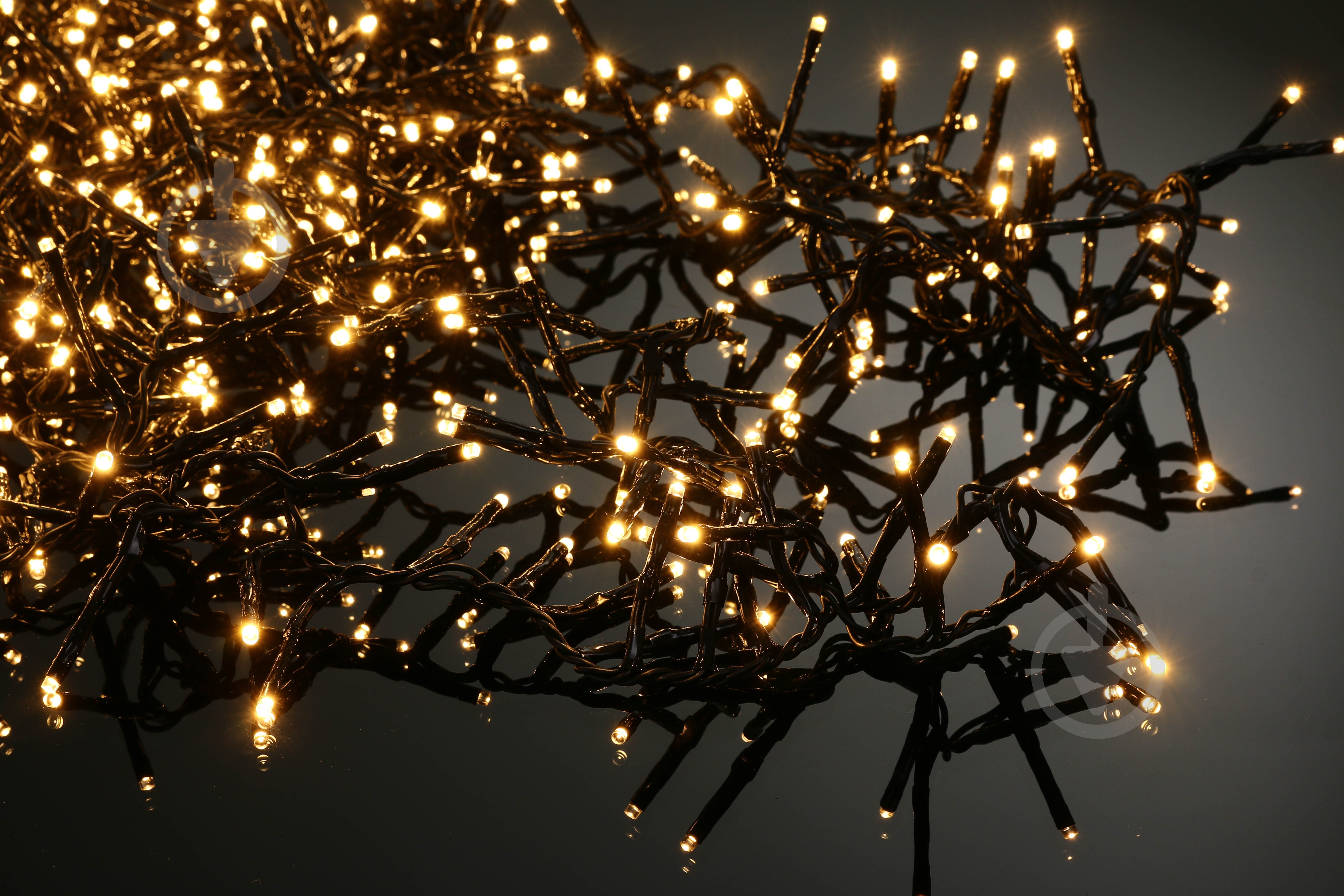 Электрогирлянда линейная Koopman встроенный светодиод (LED) 800 ламп 12 м (AX8540120) - фото 3 Электрогирлянда линейная Koopman встроенный светодиод (LED) 800 ламп 12 м (AX8540120) - фото 3