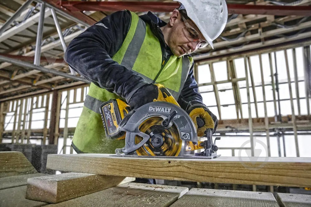 Пила дисковая DeWalt 54В XR FLEXVOLT Li-lon DCS578NT - фото 4