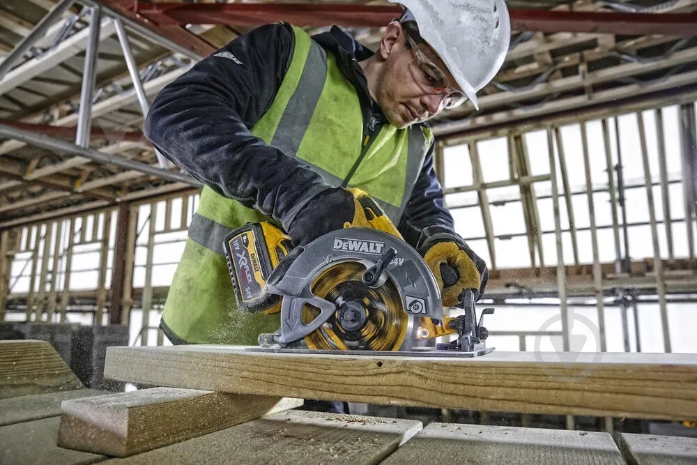 Пила дисковая DeWalt DCS578X2 - фото 4