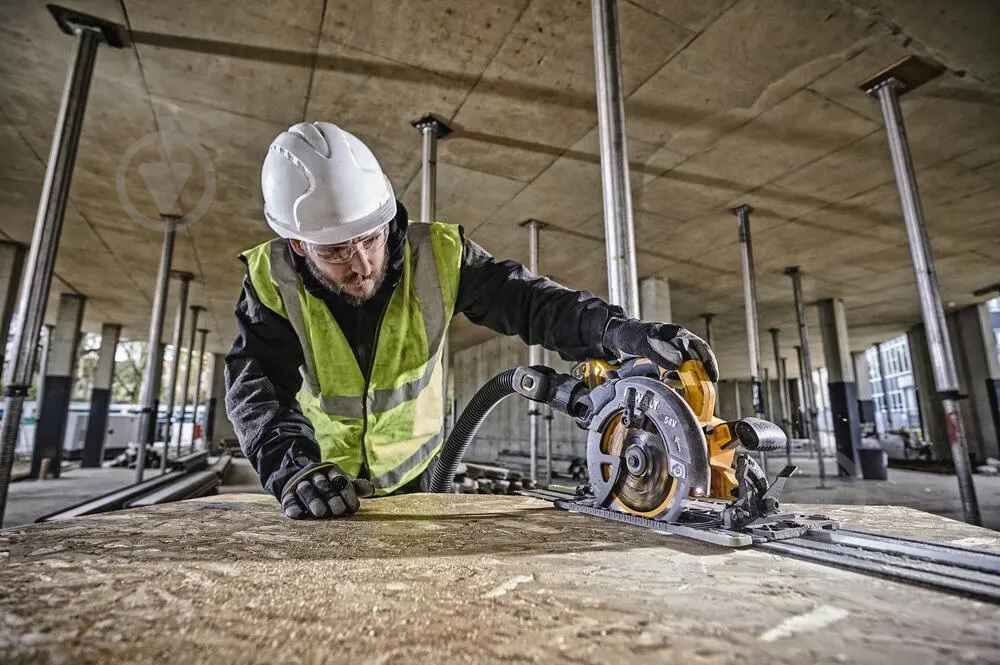 Пила дисковая DeWalt DCS579T2 - фото 6