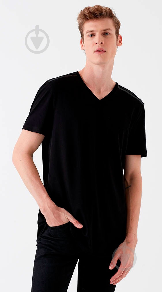Футболка Mavi V NECK TEE 065965-900 р.2XL черный - фото 2 Футболка Mavi V NECK TEE 065965-900 р.2XL черный - фото 2